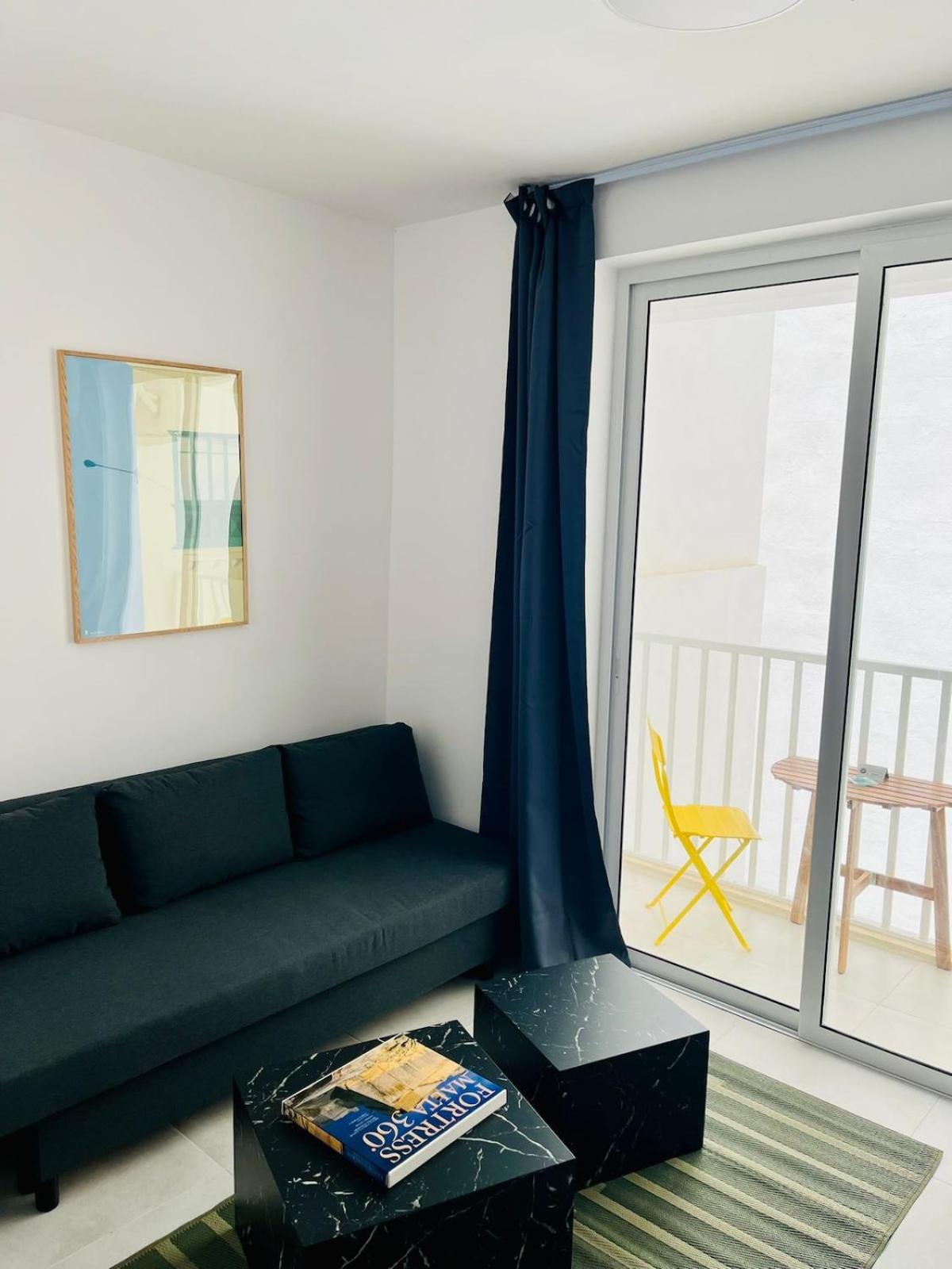 Sea View Duplex - Sliema Centre