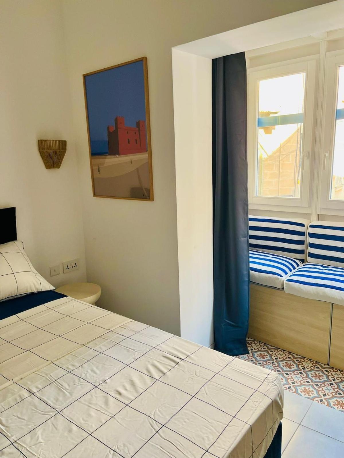 Sea View Duplex - Sliema Centre