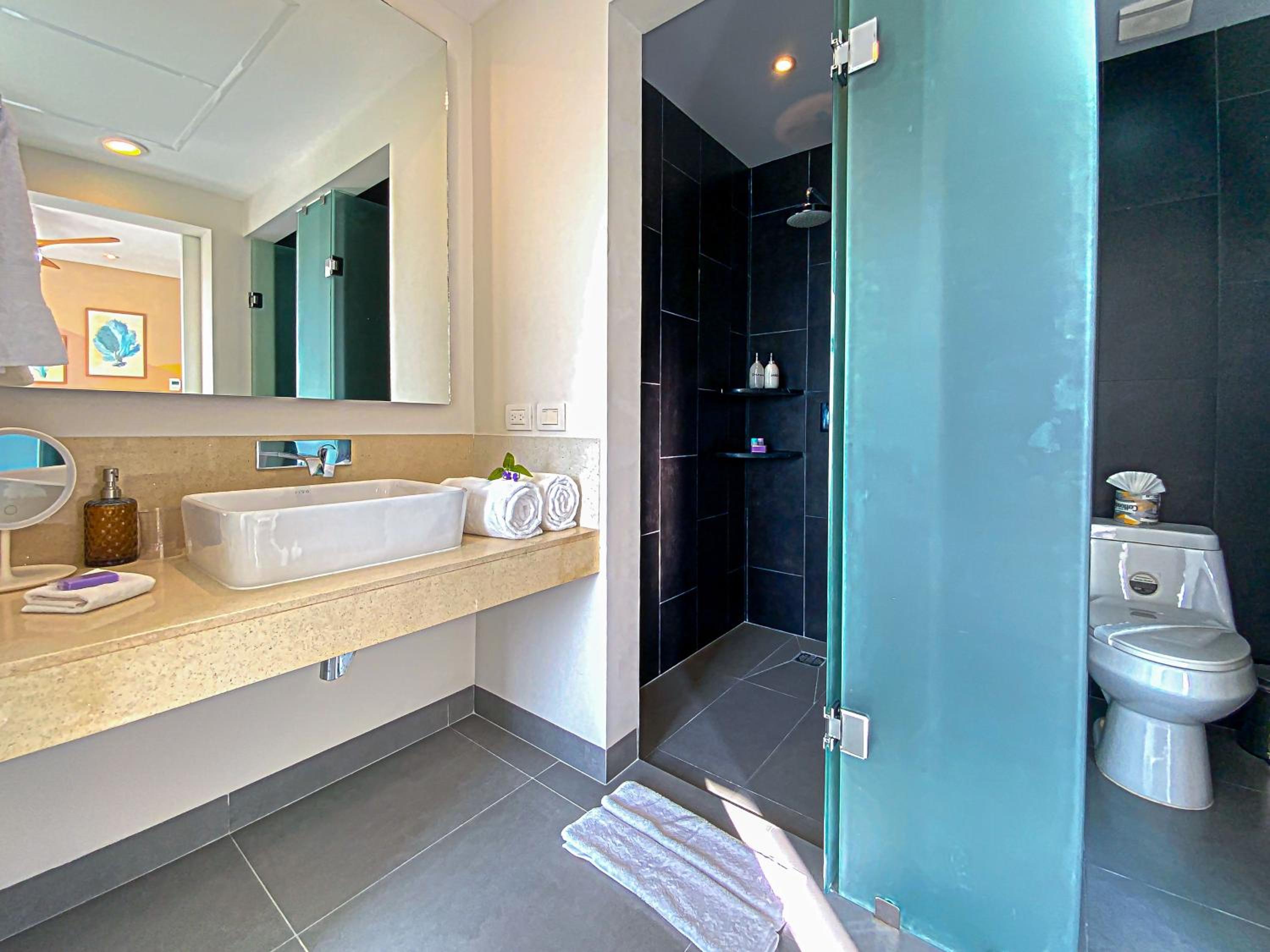 Corasol Condo with Rooftop Pools, Beach Club Access & Private Terrace