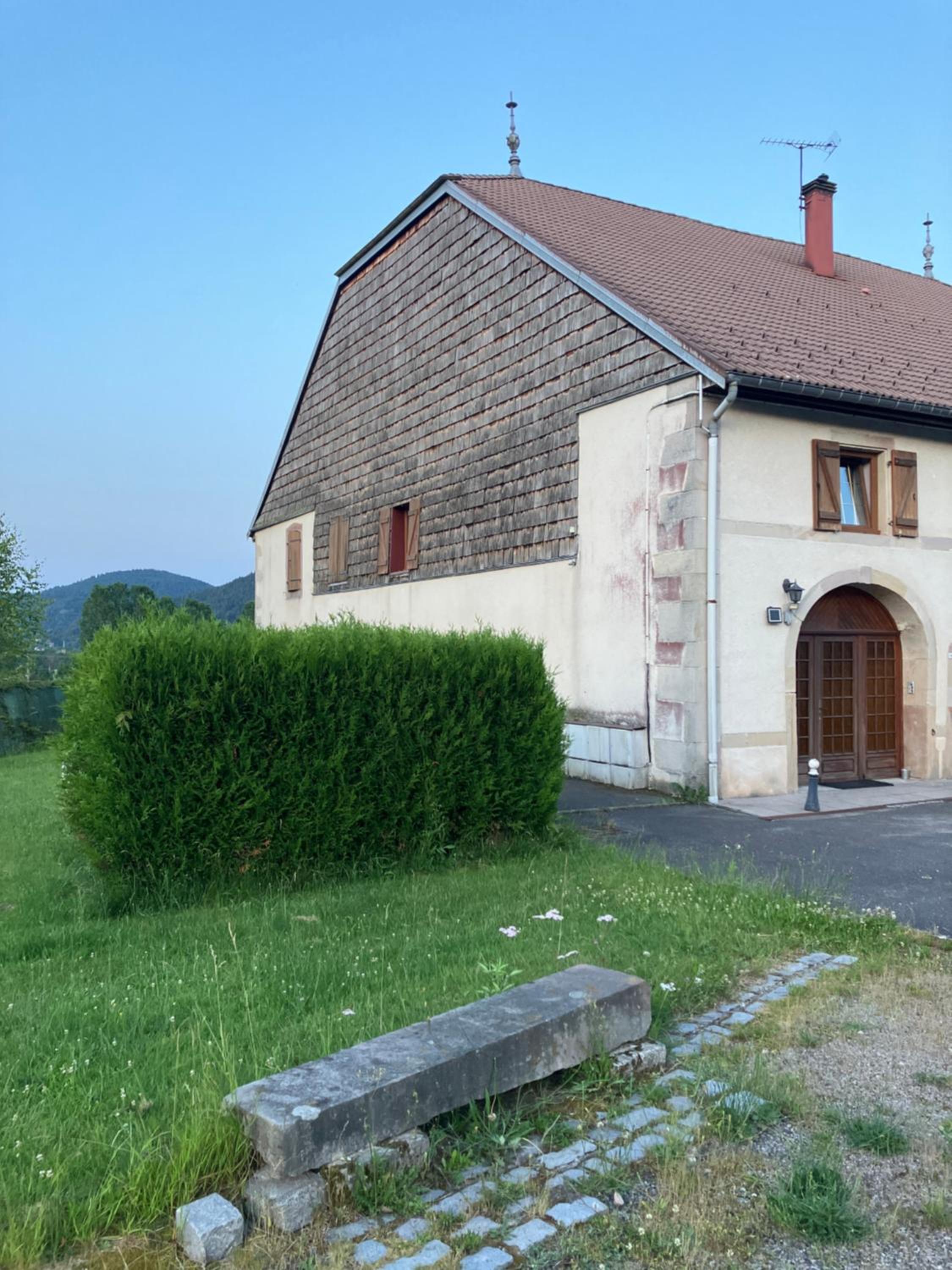 Gîte spacieux 8 personnes - Saint Joseph des Bruyères 1814