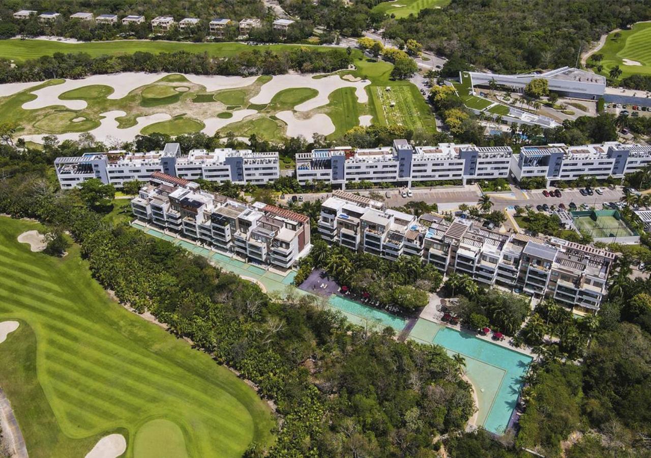Corasol Condo with Rooftop Pools, Beach Club Access & Private Terrace