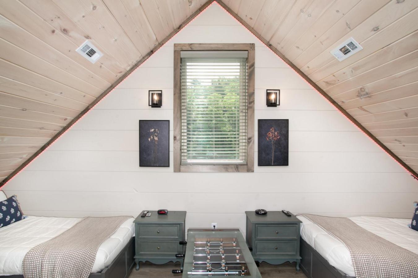 Winding Down: Modern Cabin Retreat