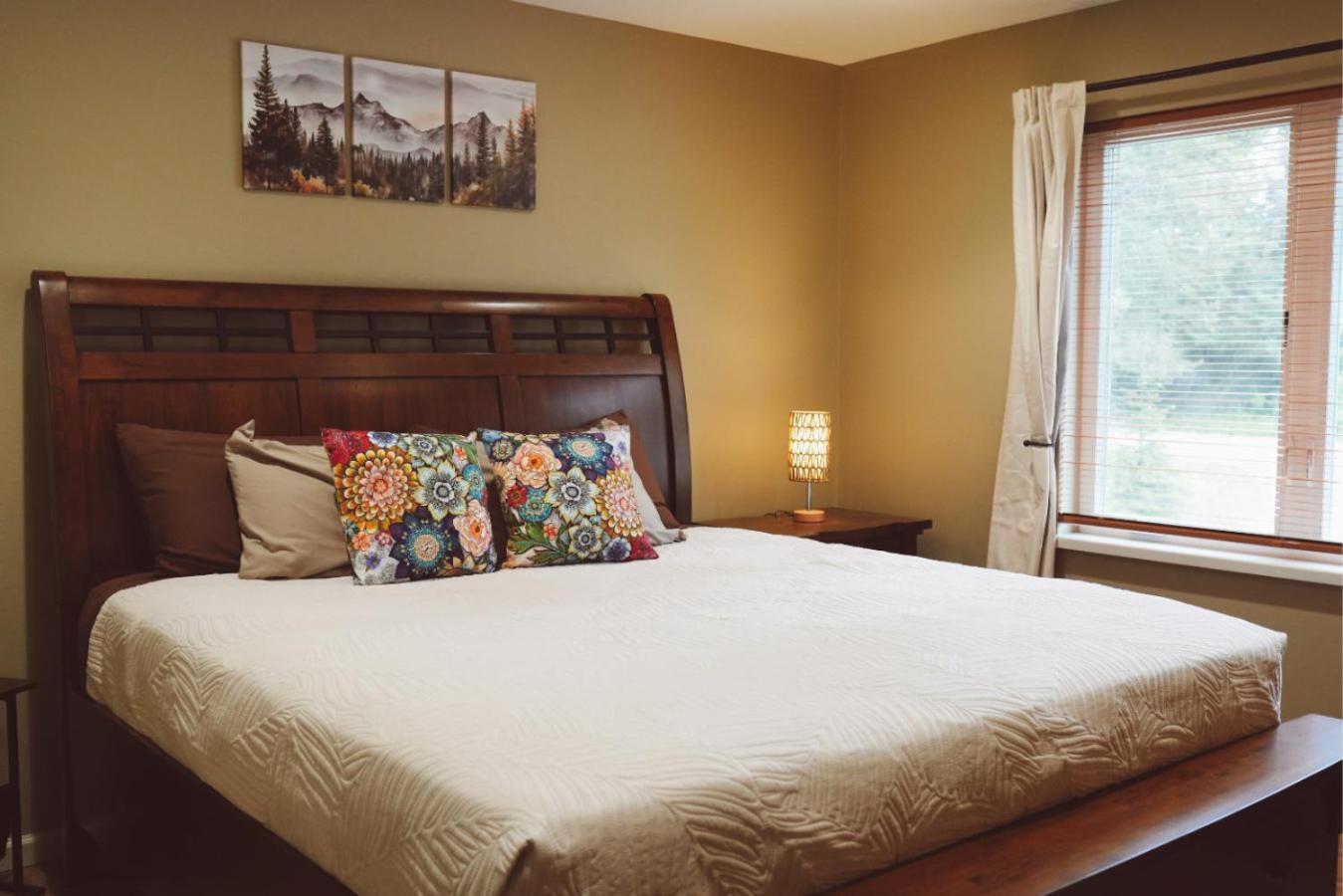 Lakeshore Lodging Apartment F