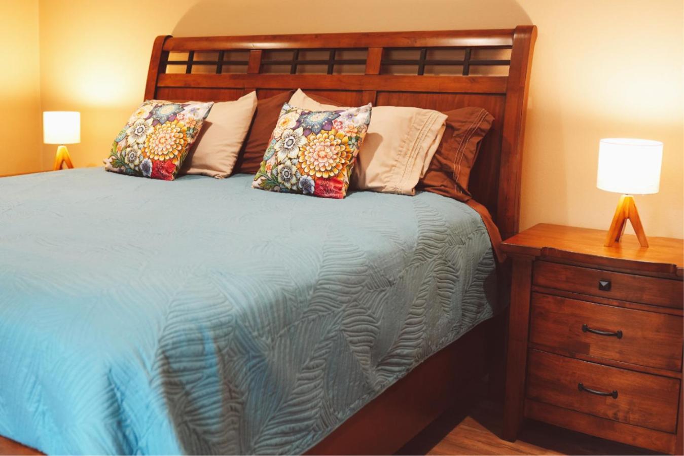 Lakeshore Lodging Apartment F
