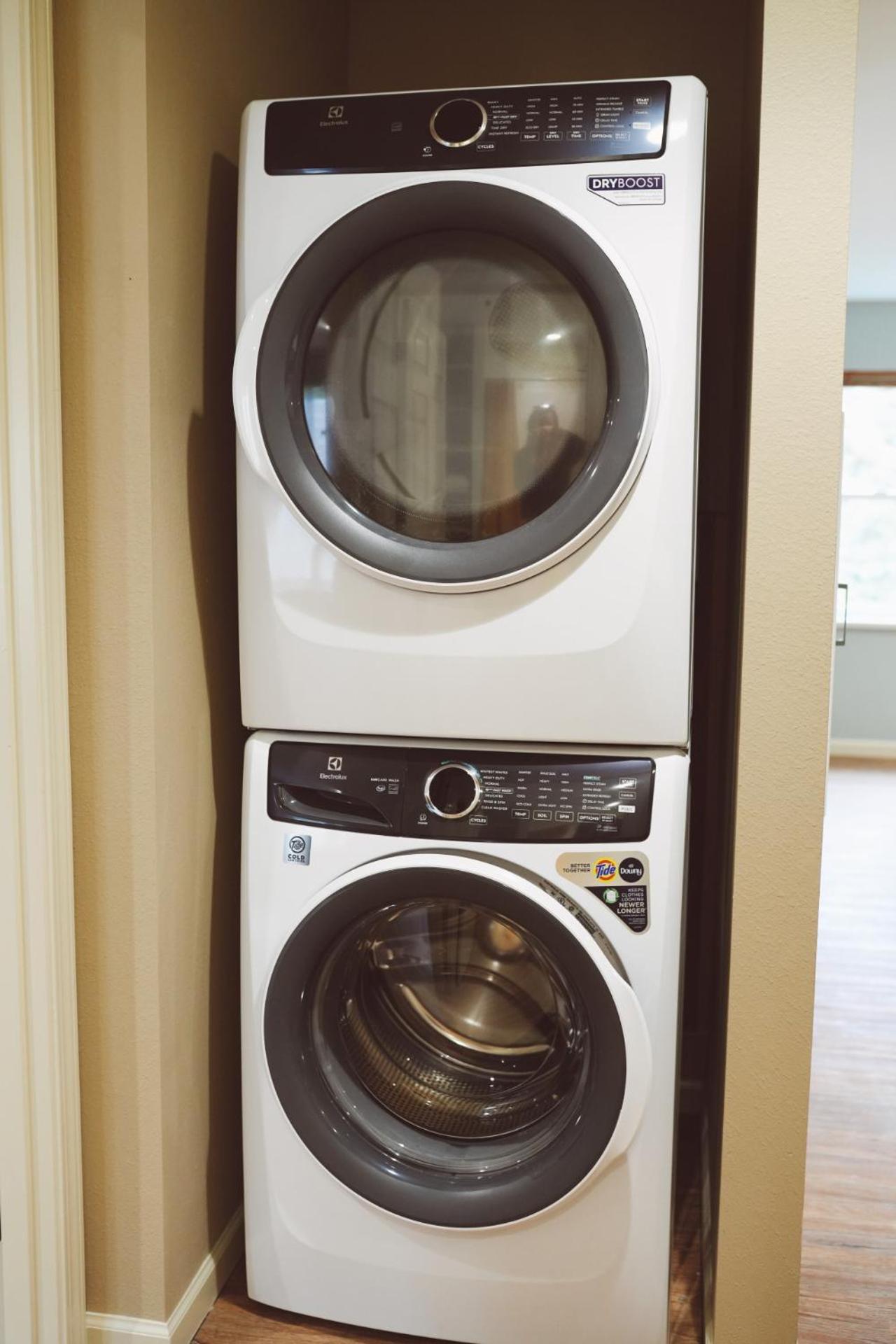 Lakeshore Lodging Apartment F