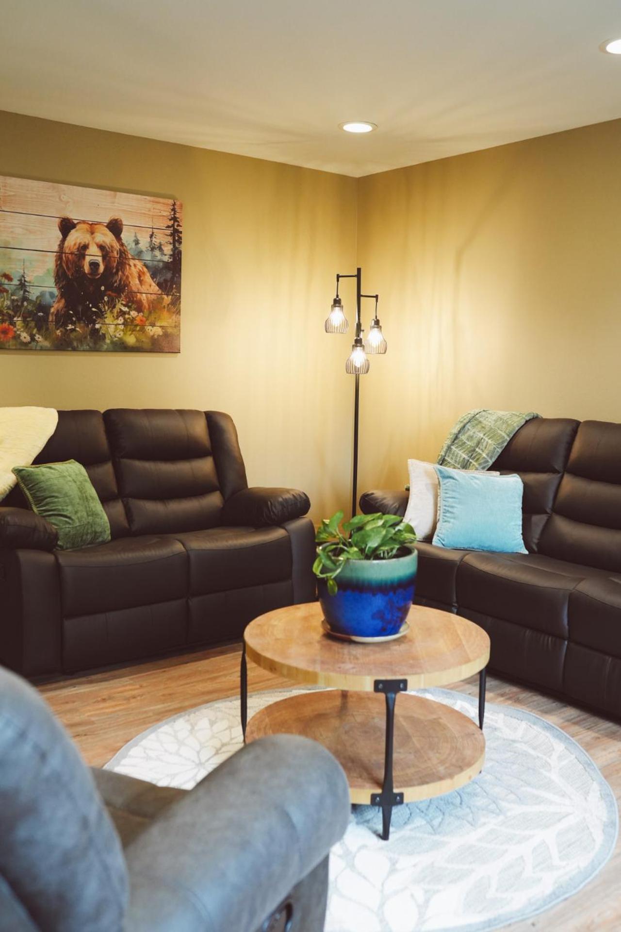 Lakeshore Lodging Apartment F