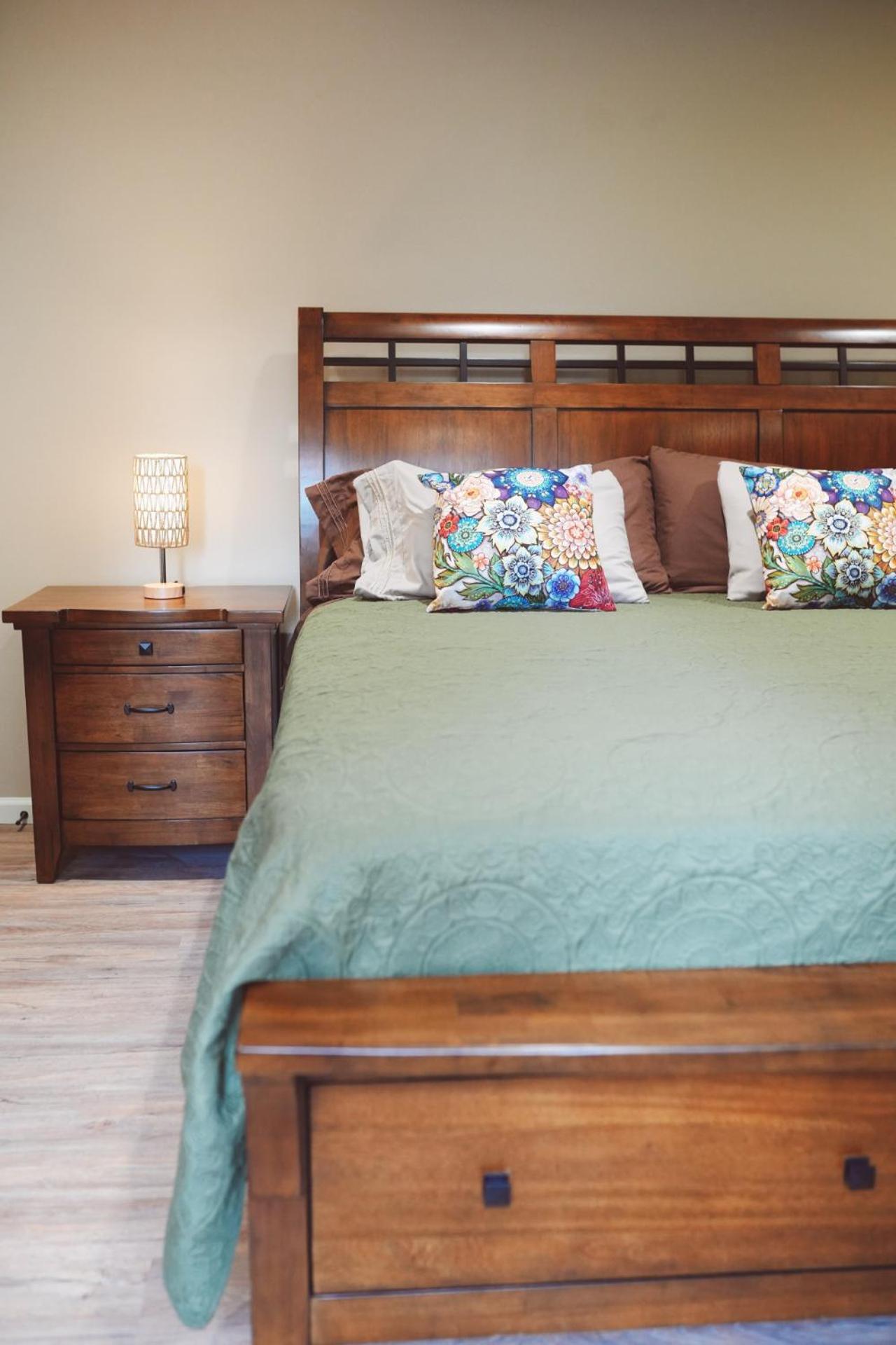 Lakeshore Lodging Apartment E