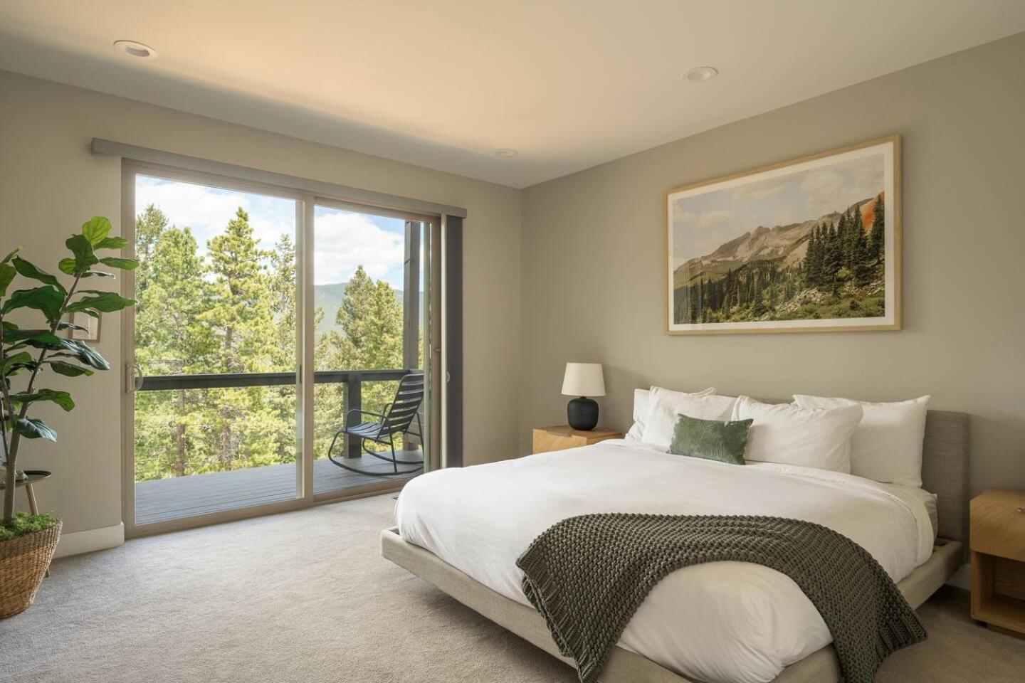 Summit Solace LUXE 360 Views Hot Tub Games