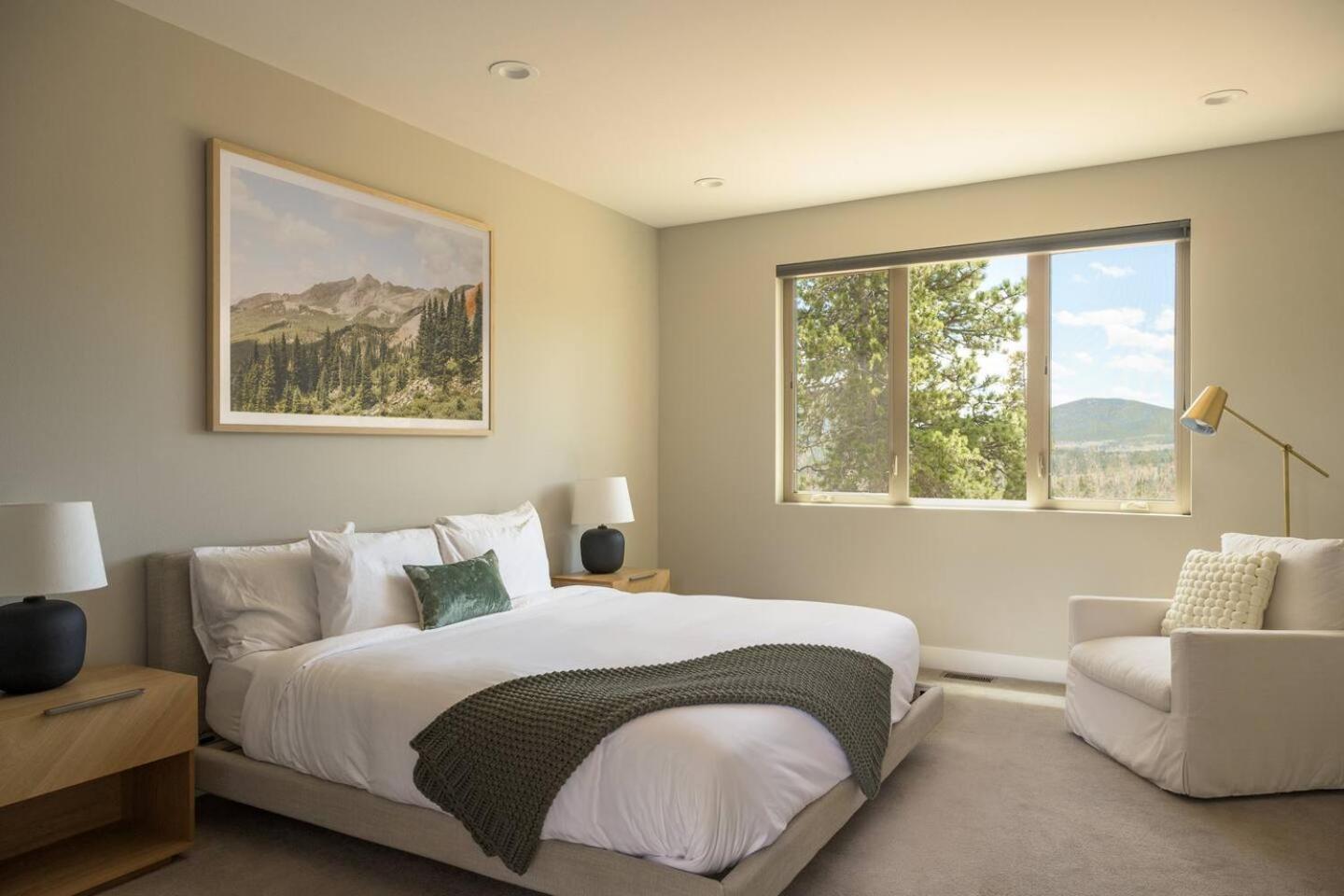 Summit Solace LUXE 360 Views Hot Tub Games