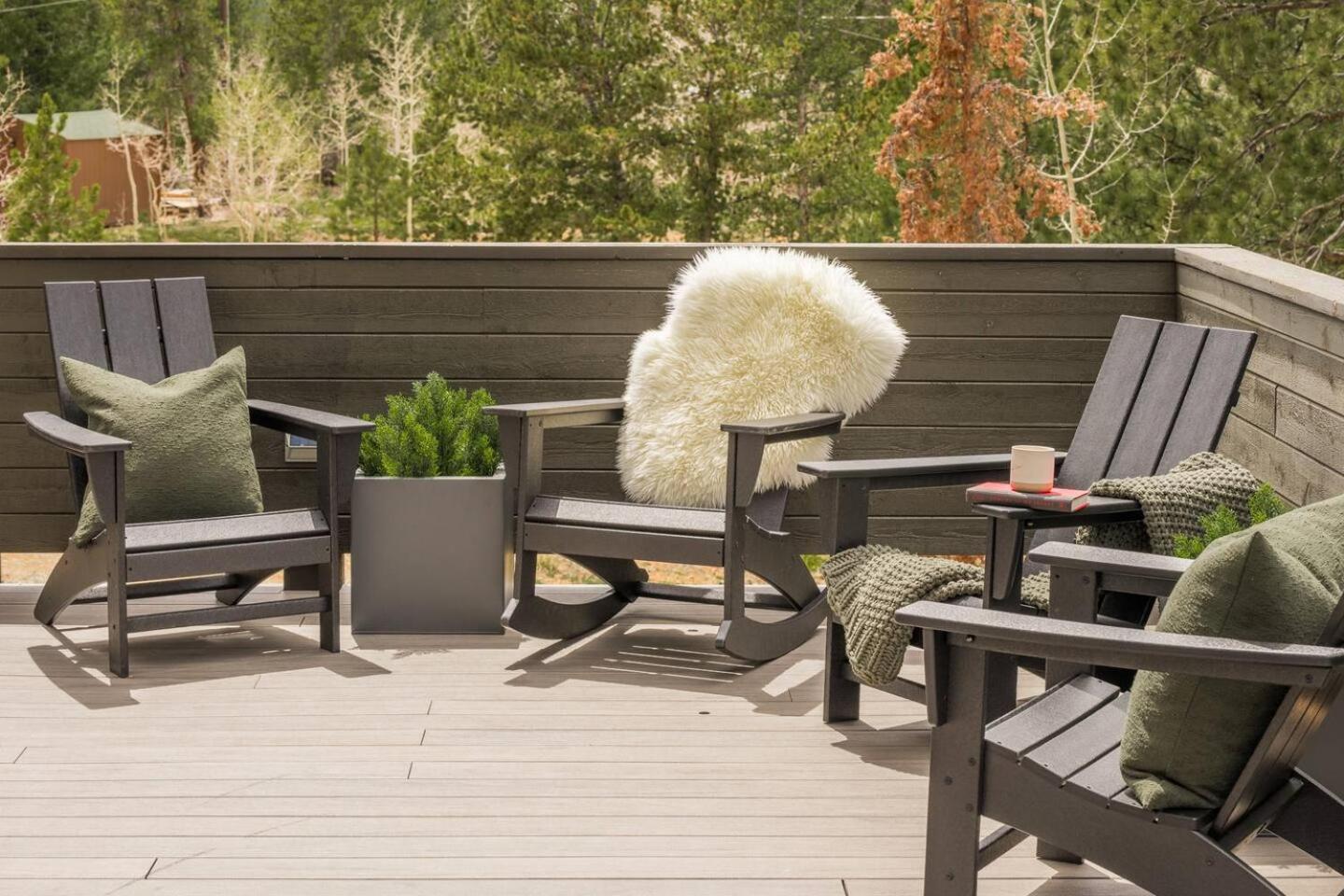 Summit Solace LUXE 360 Views Hot Tub Games