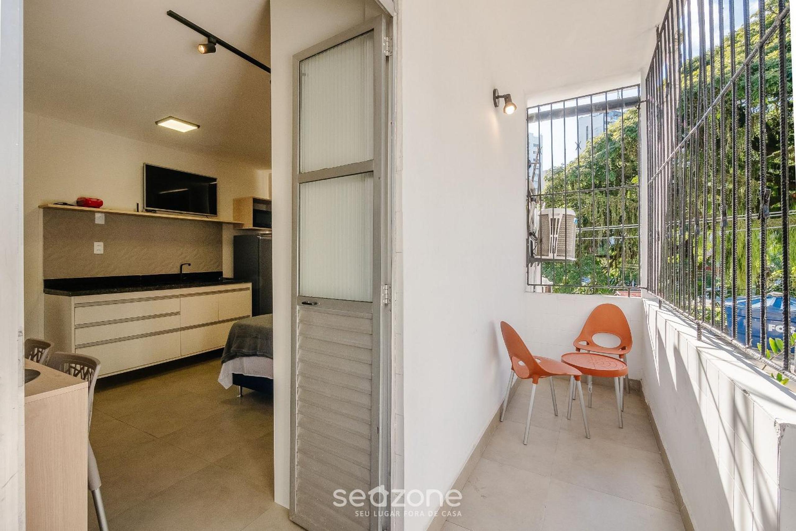Studios 280m from Shopping Barra - ADE