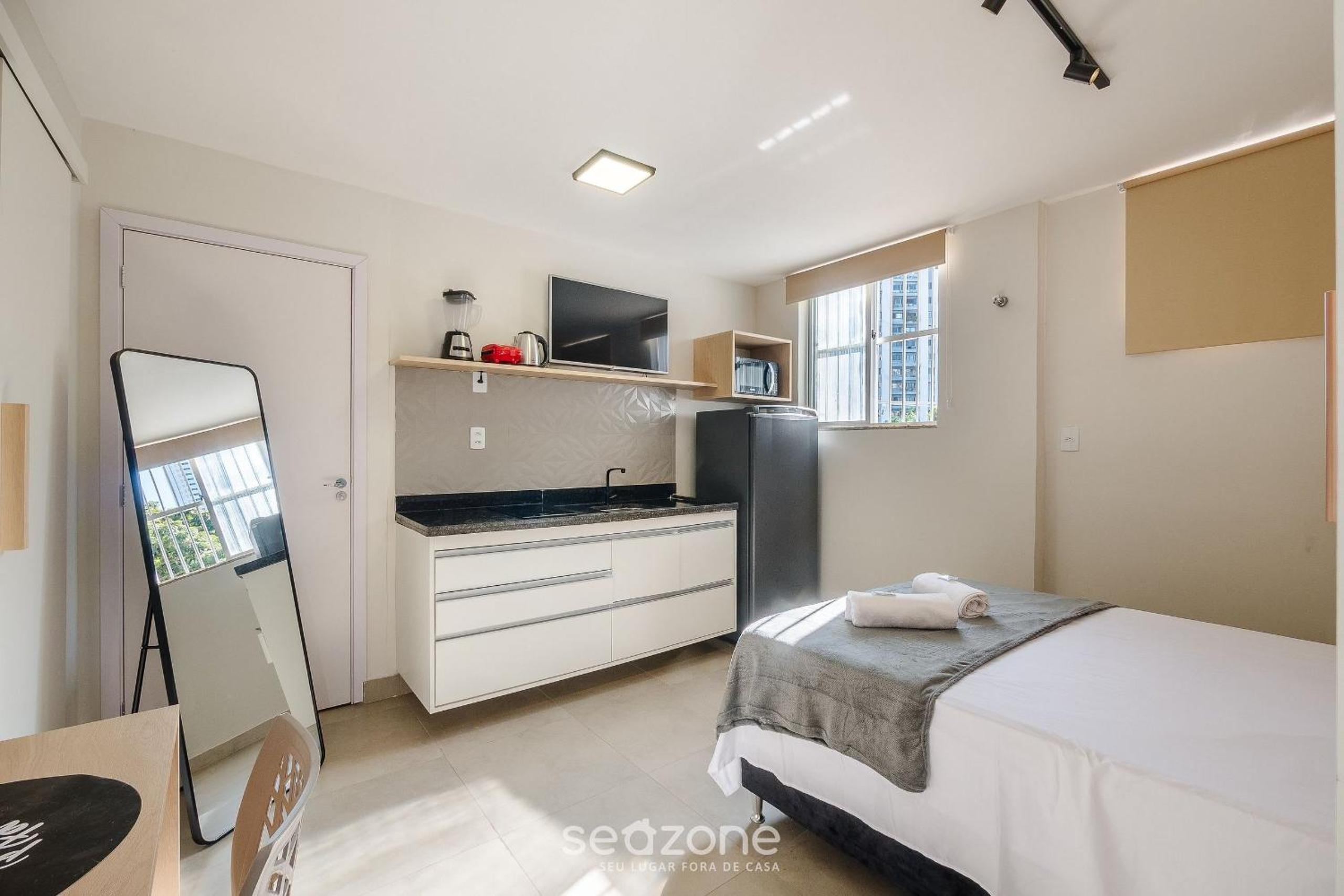 Studios 280m from Shopping Barra - ADE