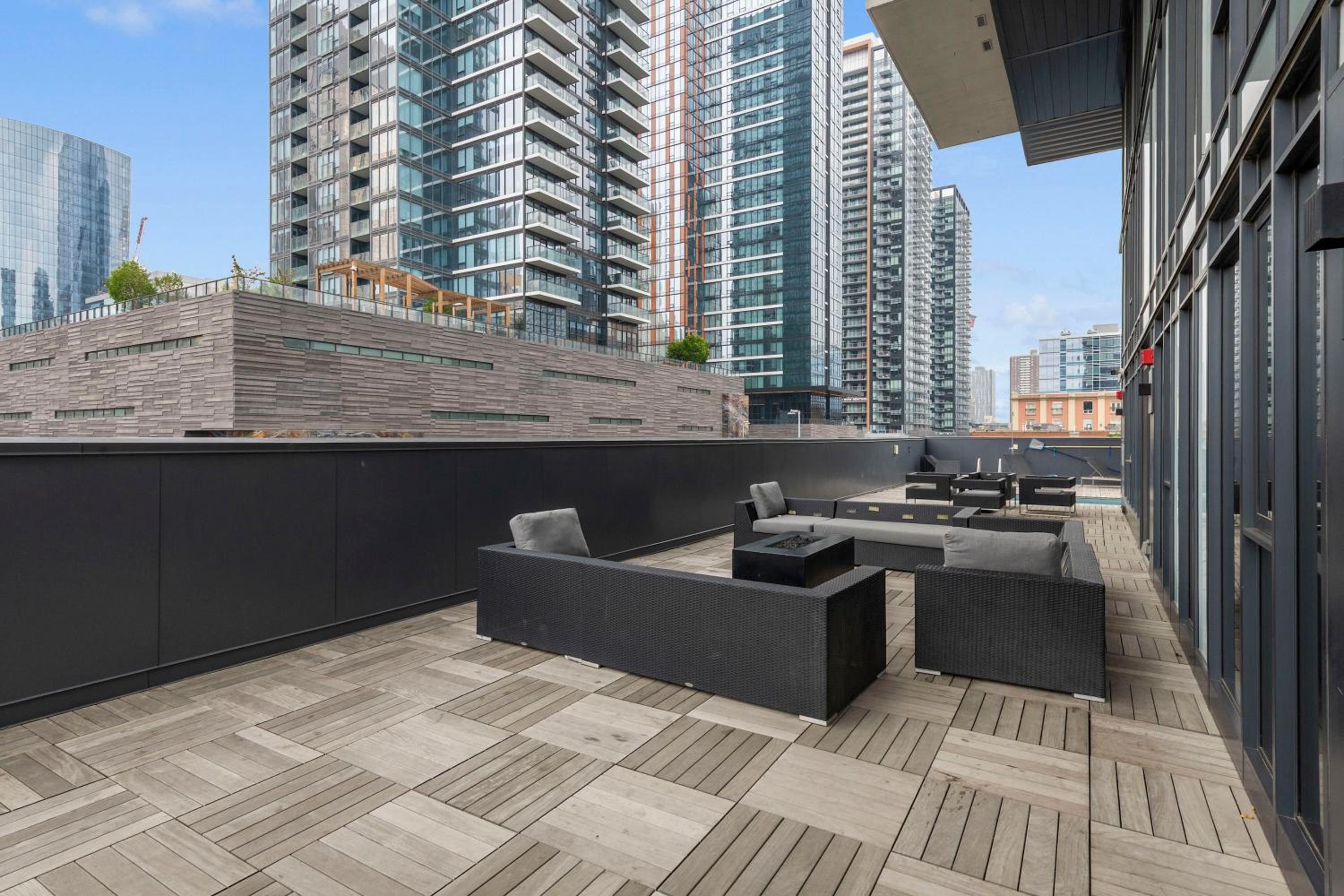 GlobalStay Modern Condos Downtown Calgary