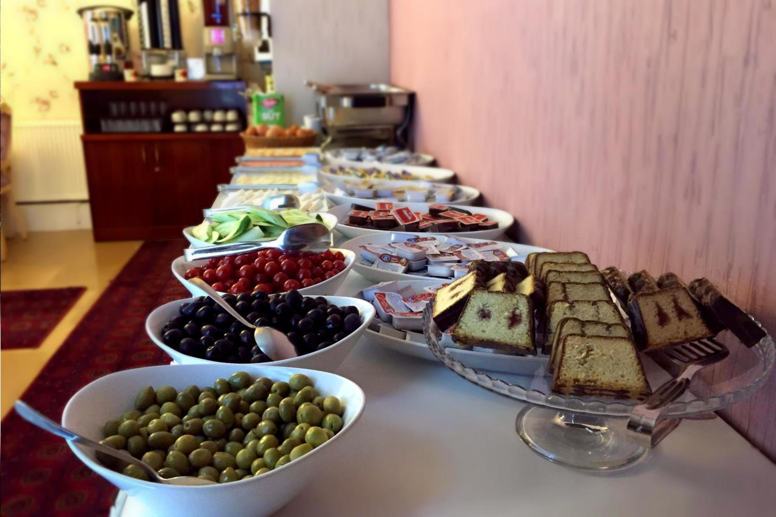 Istanbul Holiday Hotel - Image 54