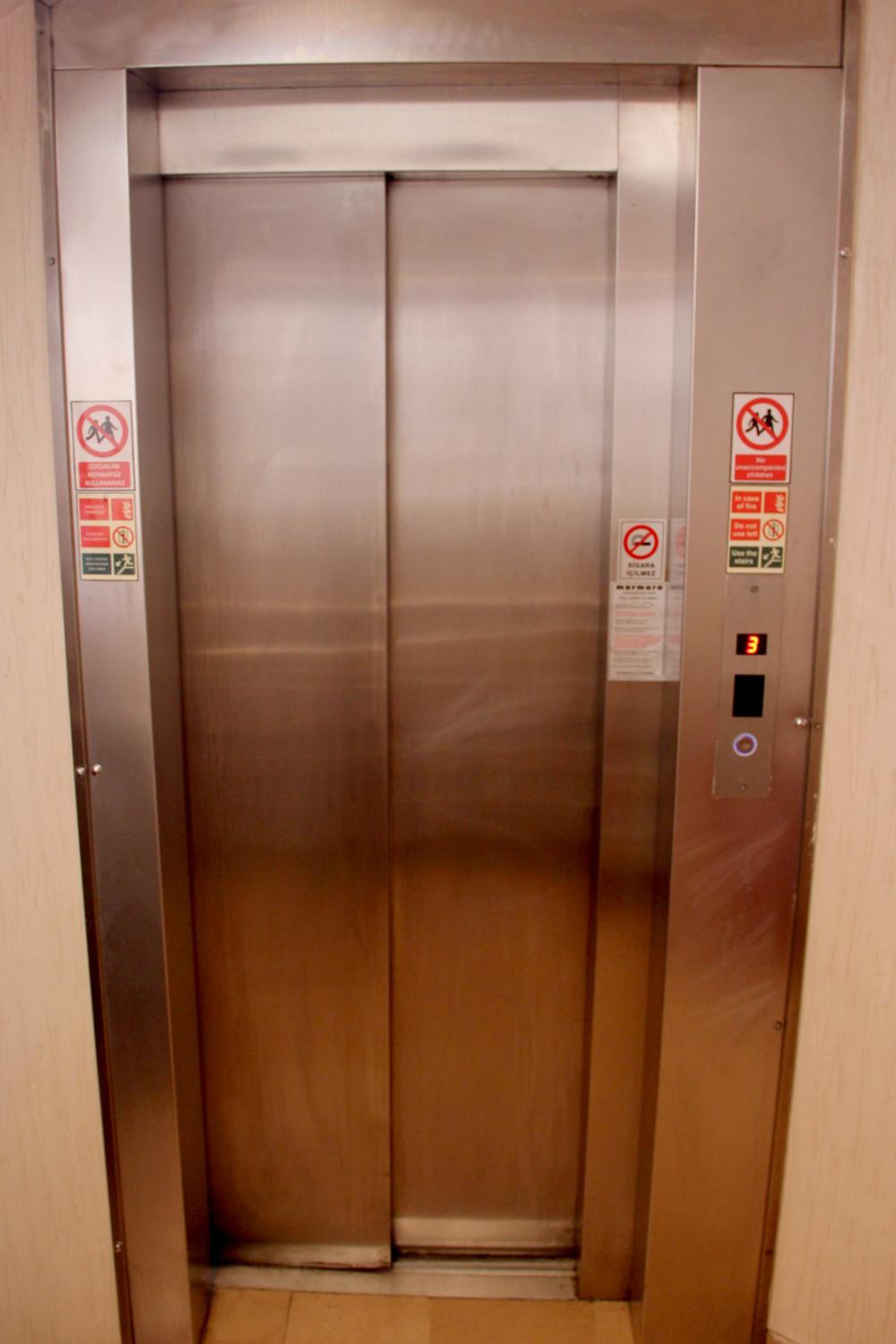 Istanbul Holiday Hotel - Image 38