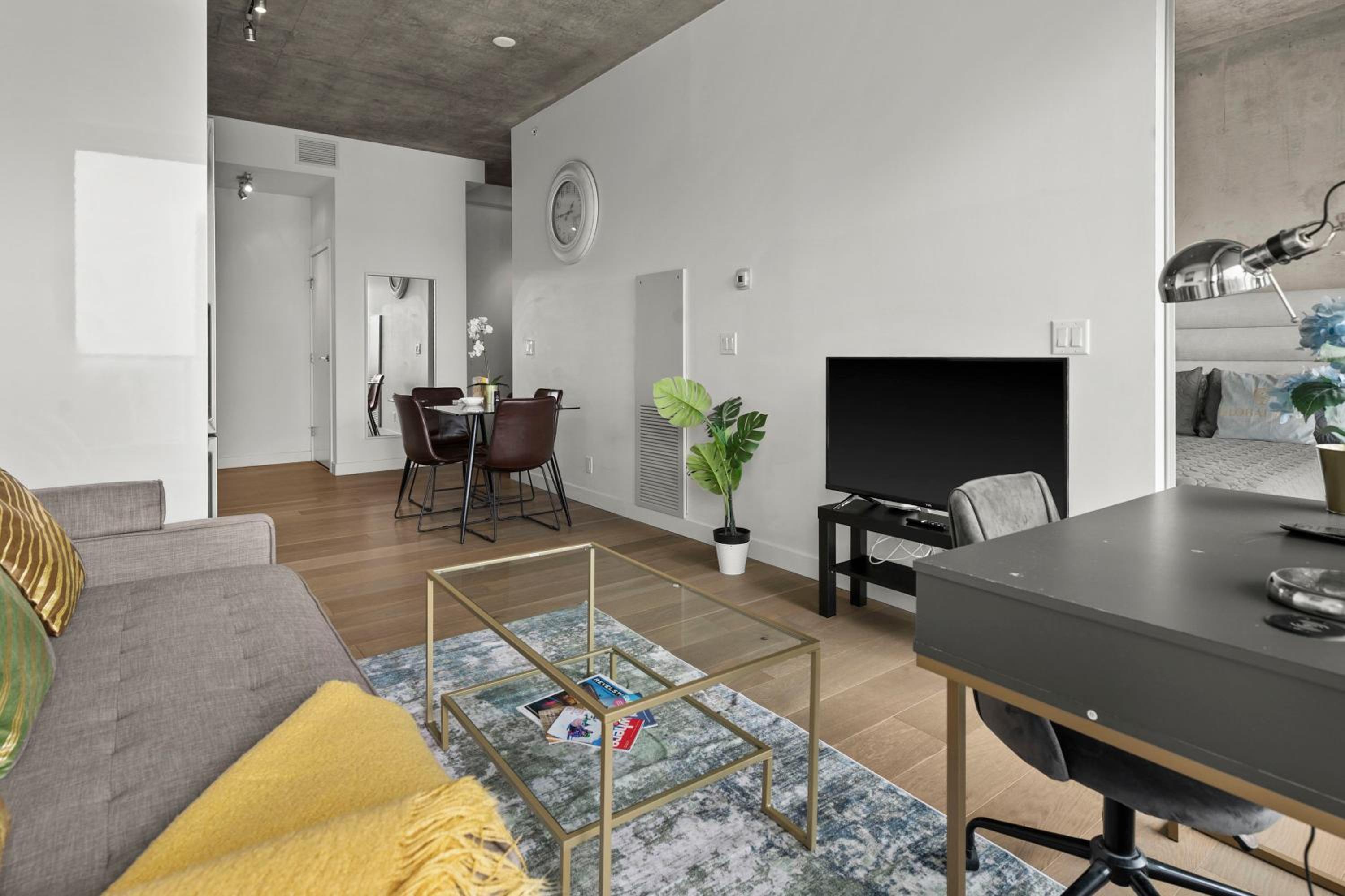 GlobalStay Modern Condos Downtown Calgary