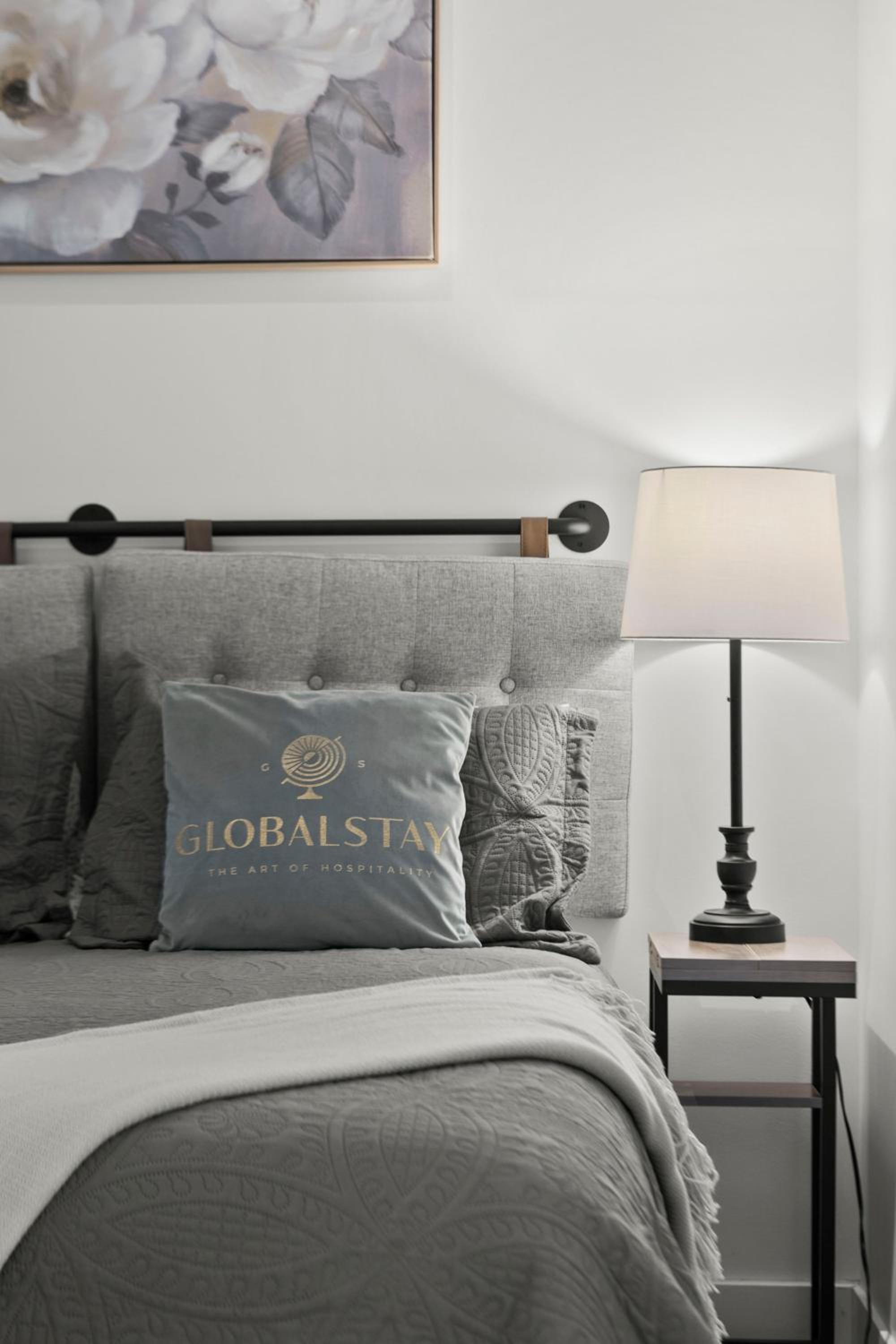 GlobalStay Modern Condos Downtown Calgary
