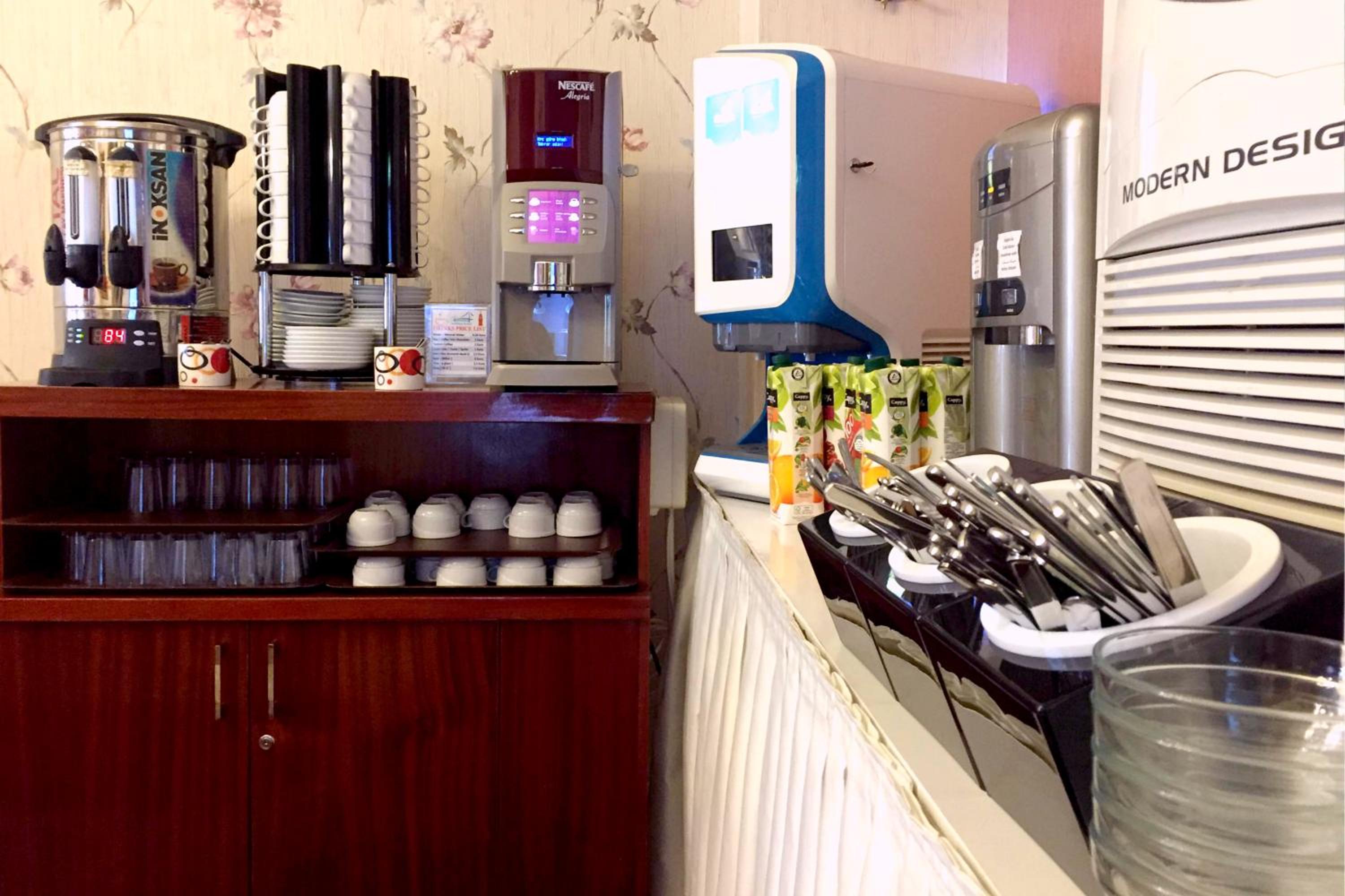 Istanbul Holiday Hotel - Image 22