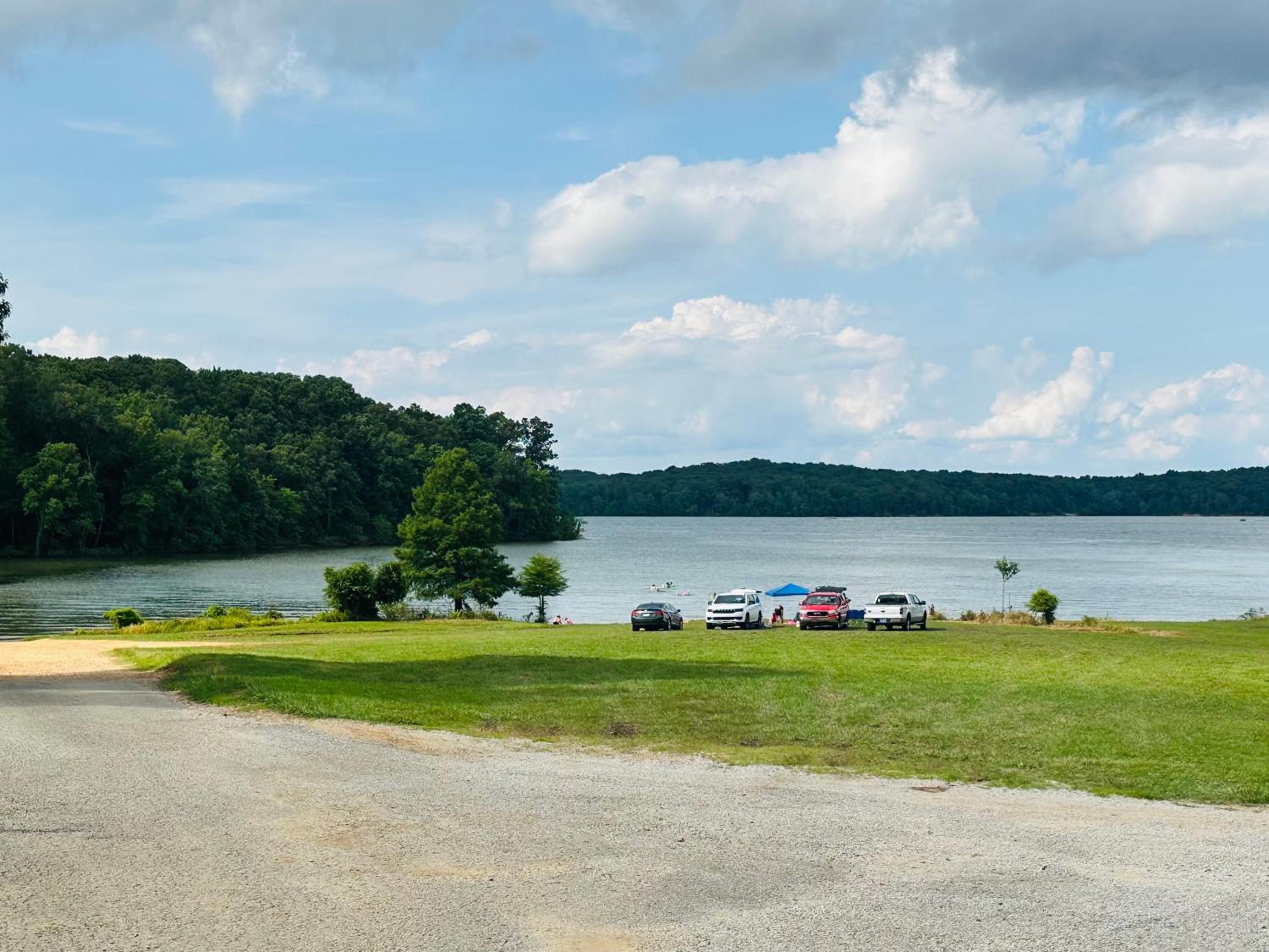 Kentucky Lake Family Cabin! Pet Friendly