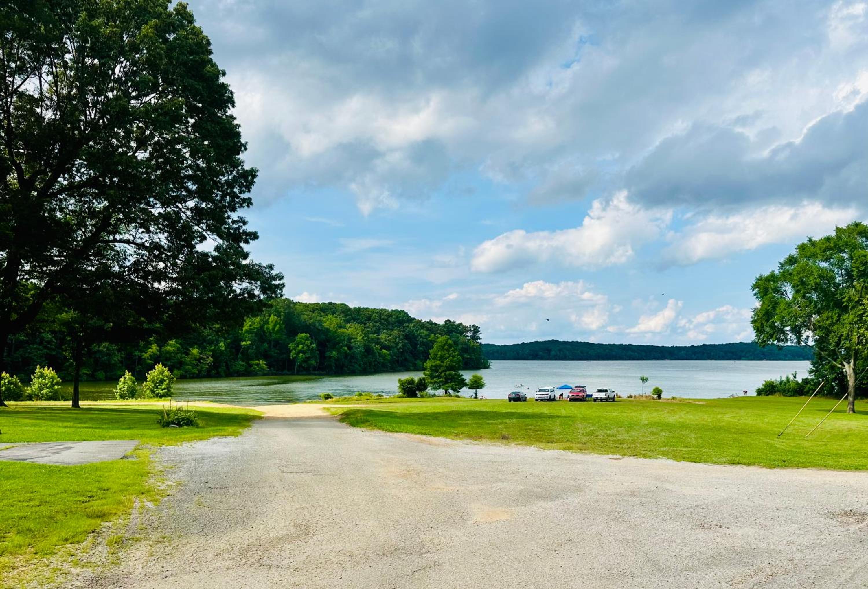 Kentucky Lake Family Cabin! Pet Friendly