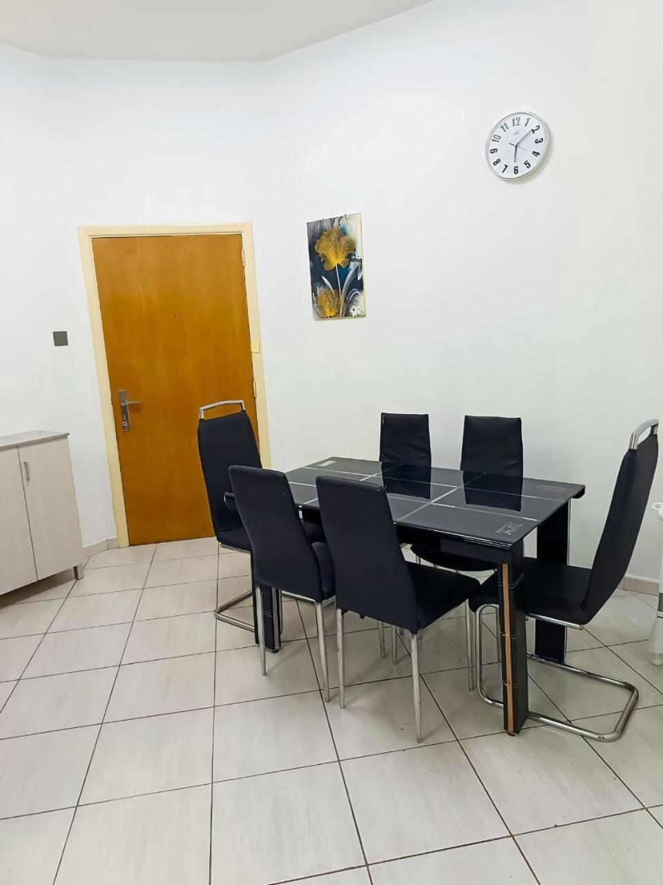 Ajman Family Holiday homes VIP Two rooms, a large hall and a fully equipped kitchen that can accommodate 7 people and children