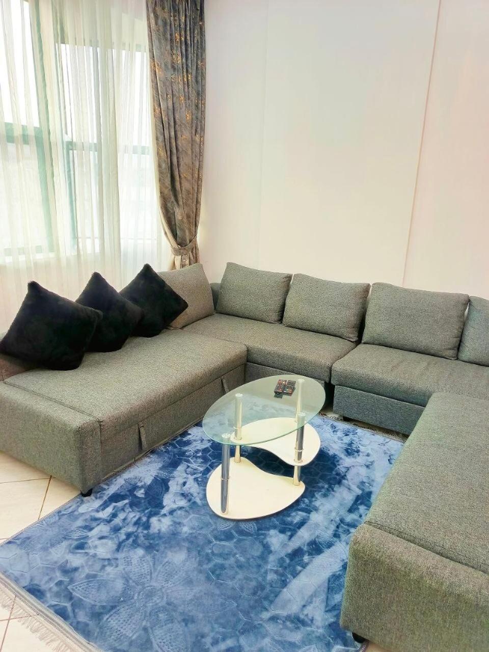 Ajman Family Holiday homes VIP Two rooms, a large hall and a fully equipped kitchen that can accommodate 7 people and children