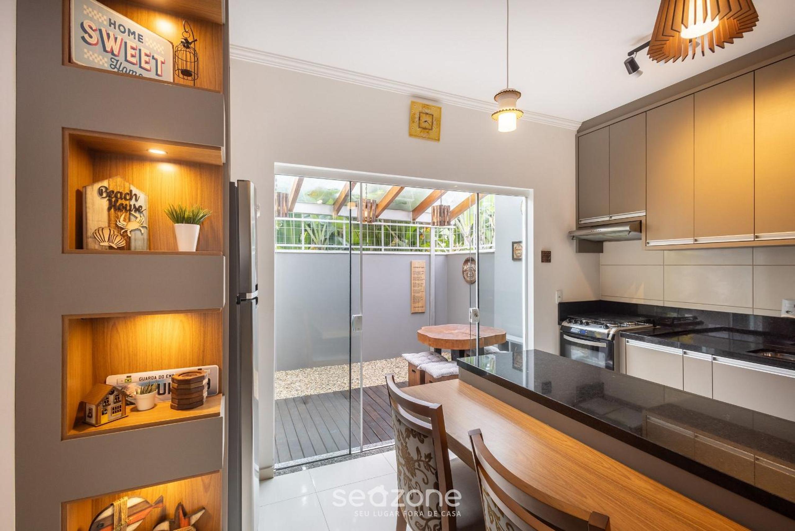 3BR House w/ BBQ & Garage 850m Beach RDO0025