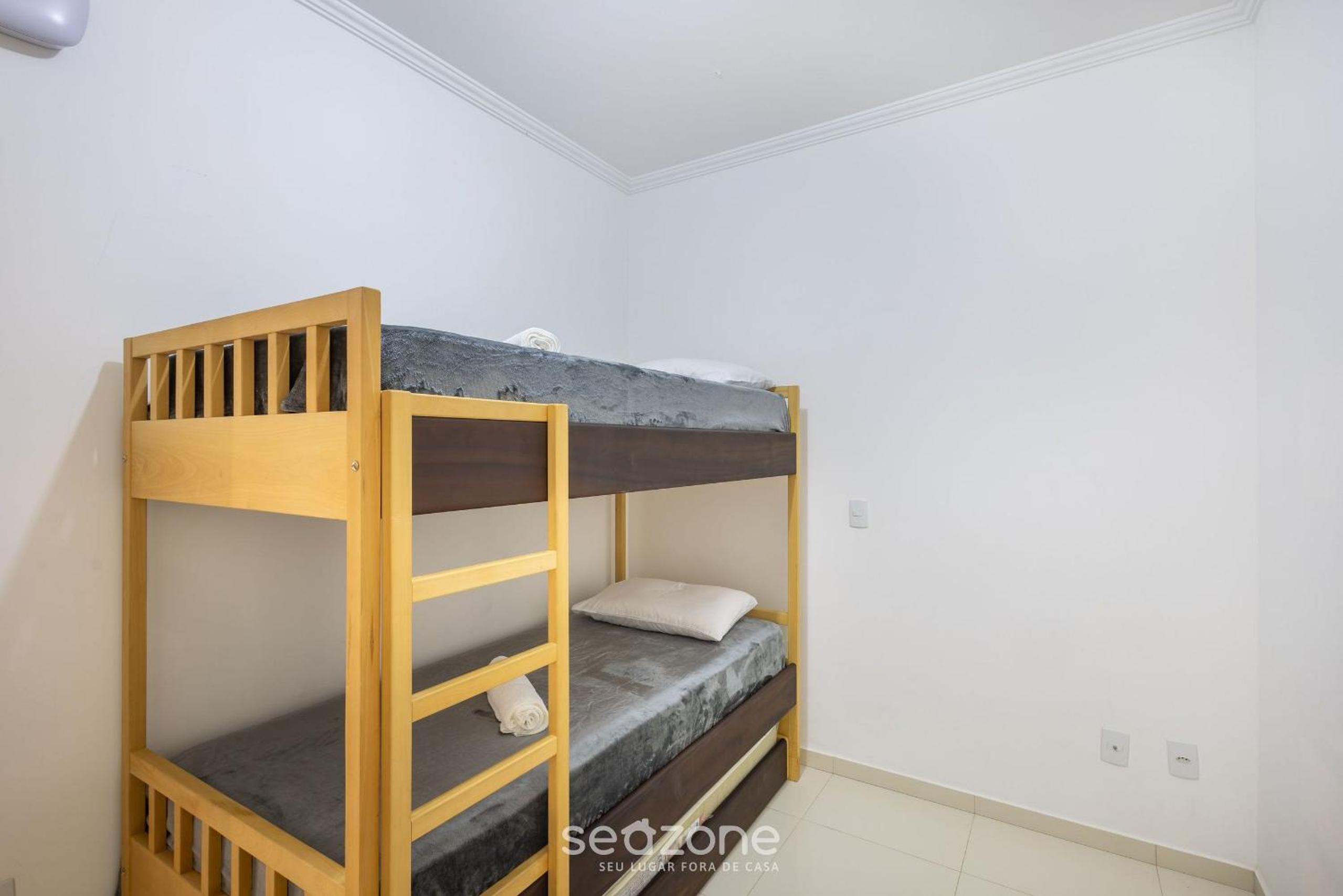 3BR House w/ BBQ & Garage 850m Beach RDO0025