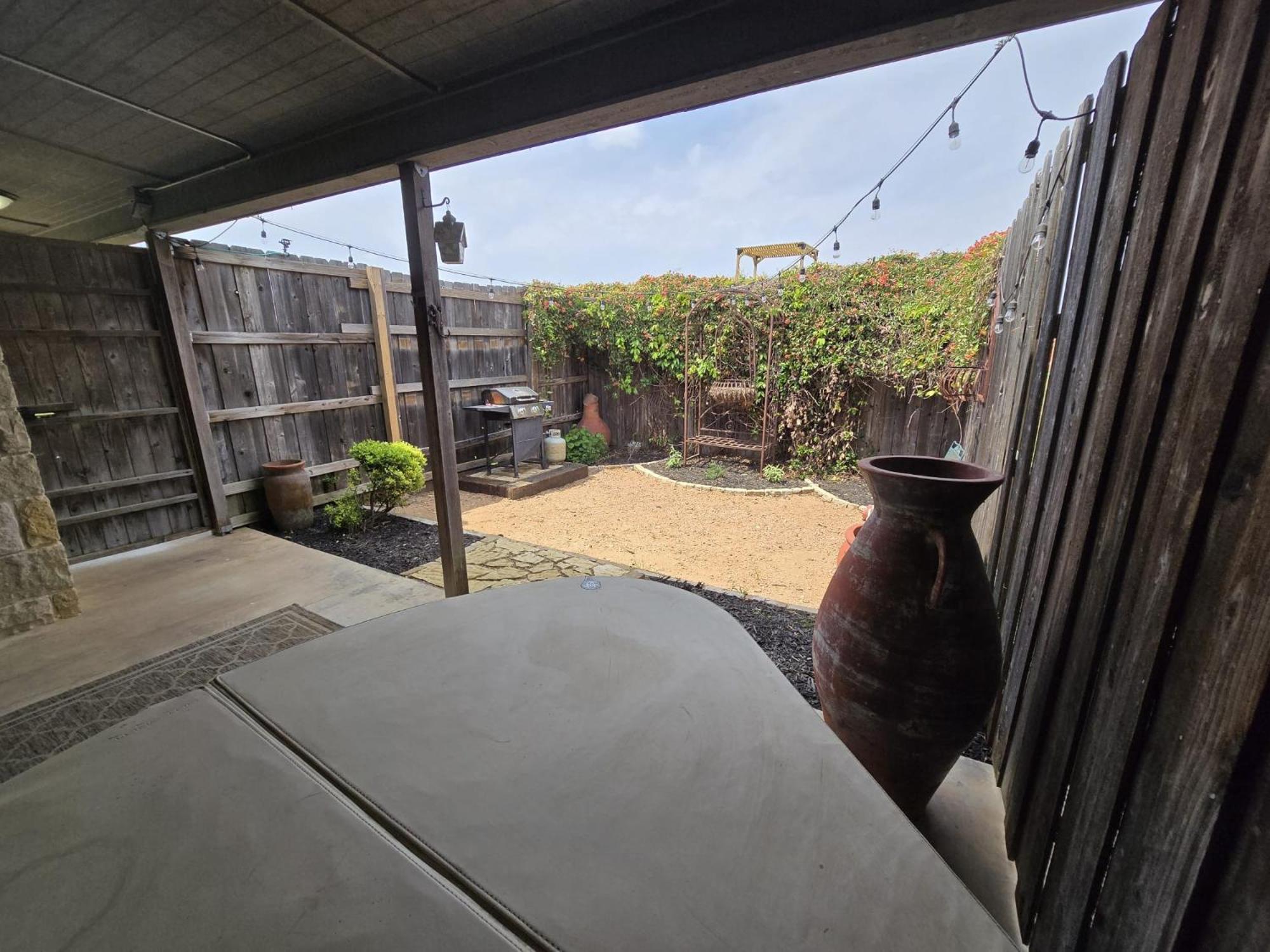 NEW Pickleball, Cornhole, Pool, Patio & Hot Tub