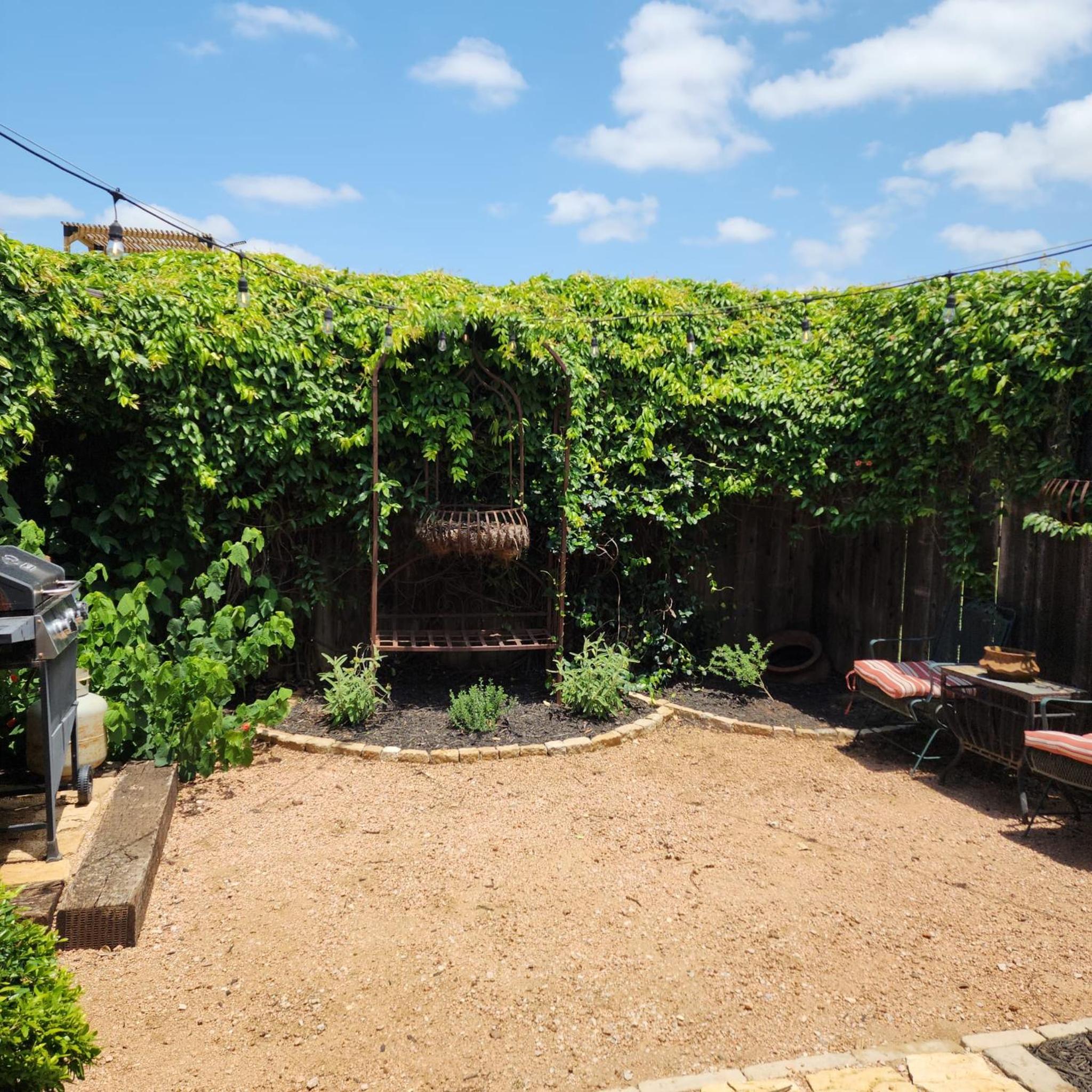 NEW Pickleball, Cornhole, Pool, Patio & Hot Tub