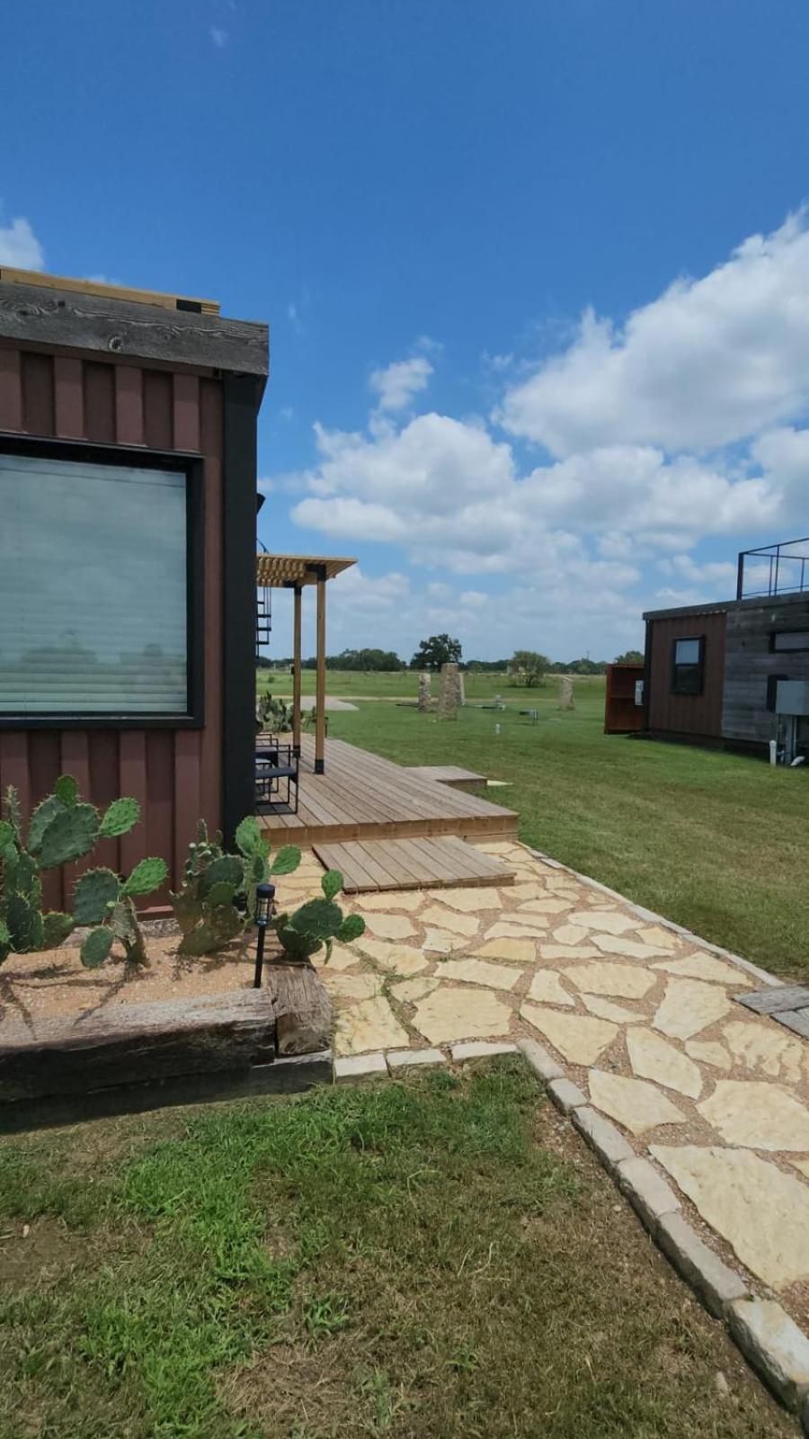 NEW Patio, Pool, Pickleball & Cornhole