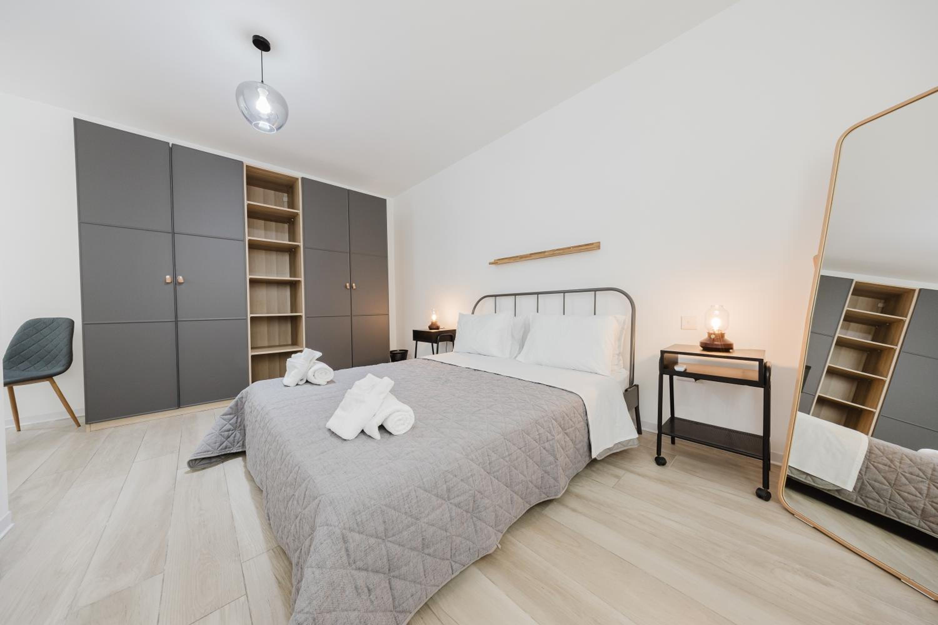 MLH village 3BED with views by Homely!