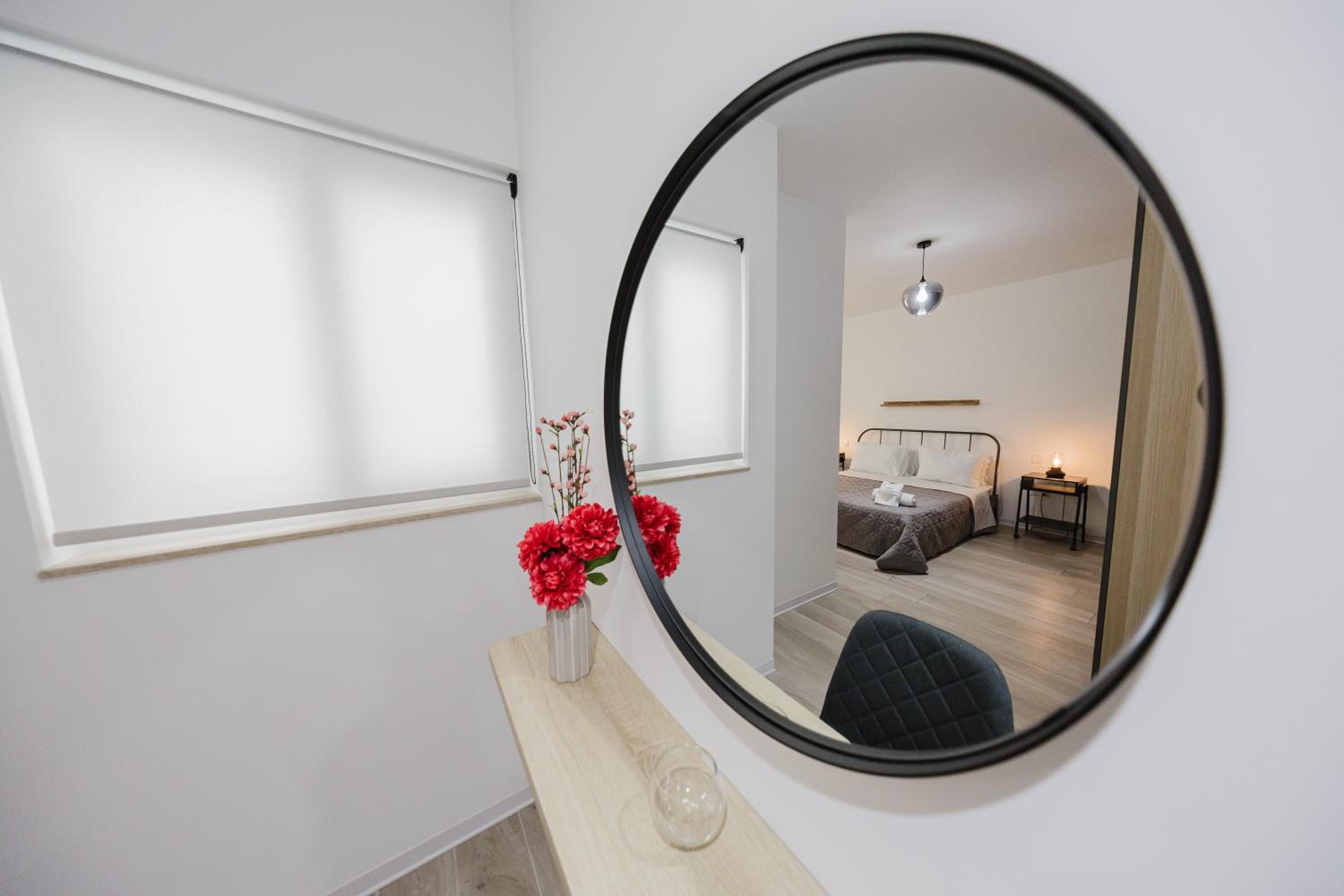 MLH village 3BED with views by Homely!