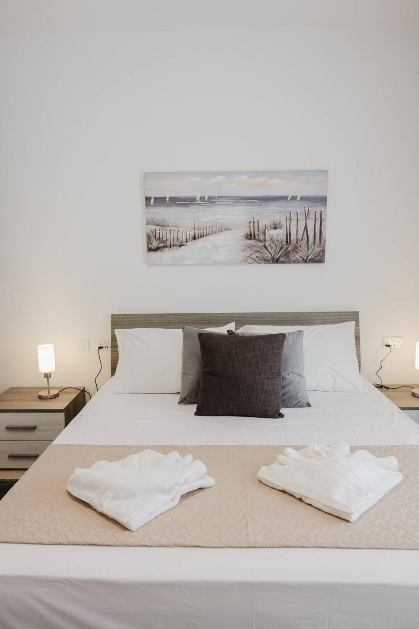 Flat 3 MLH 3BED next to city by Homely!