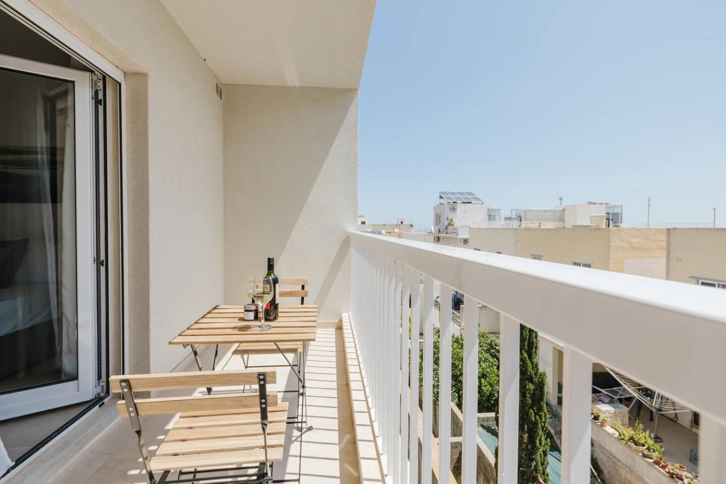 Flat 3 MLH 3BED next to city by Homely!