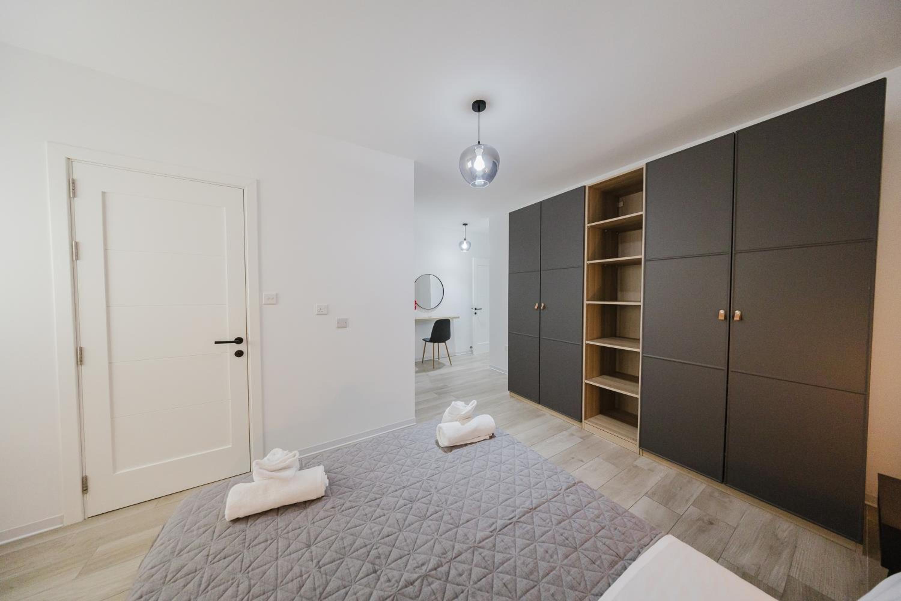 MLH village 3BED with views by Homely!