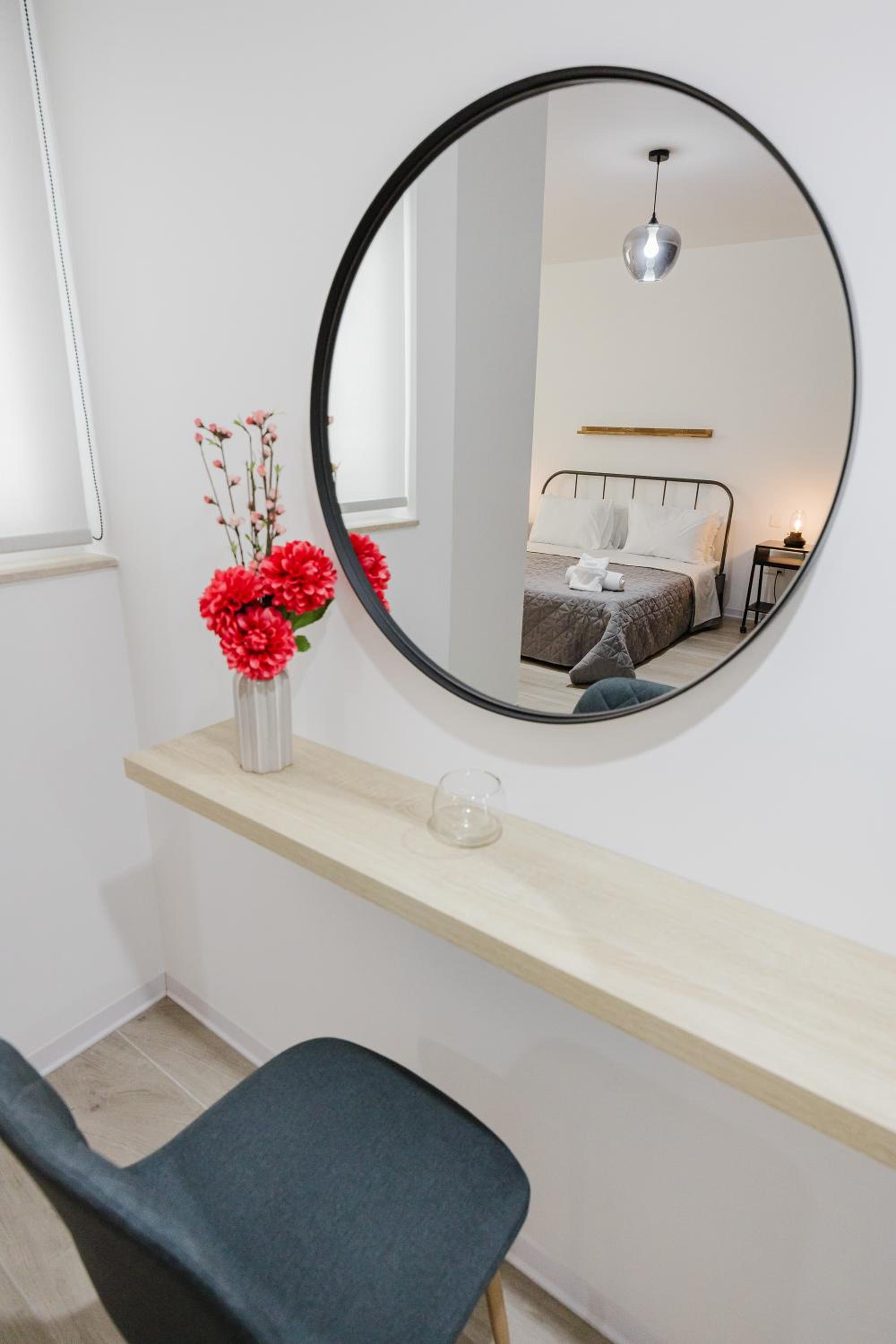 MLH village 3BED with views by Homely!