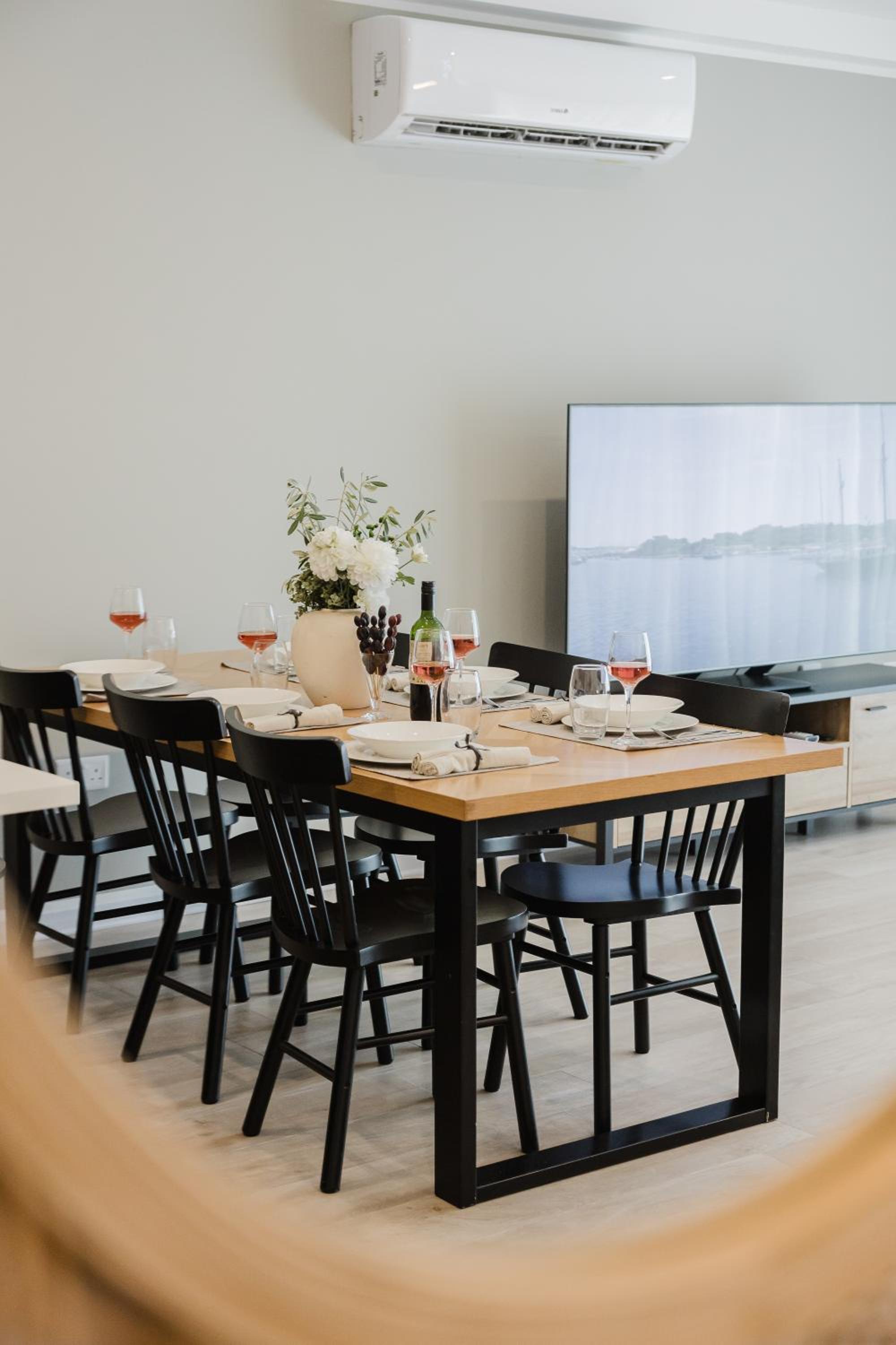 MLH village 3BED with views by Homely!