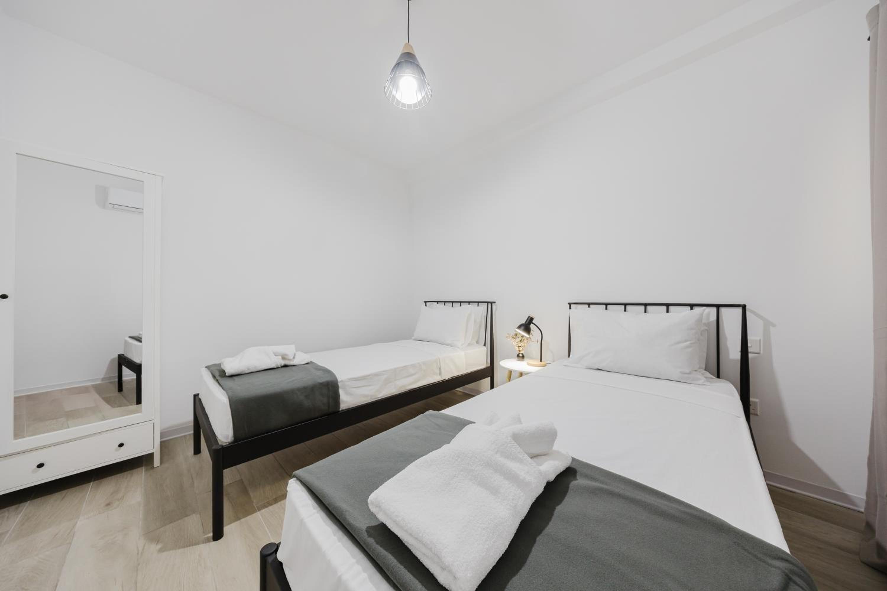 MLH village 3BED with views by Homely!