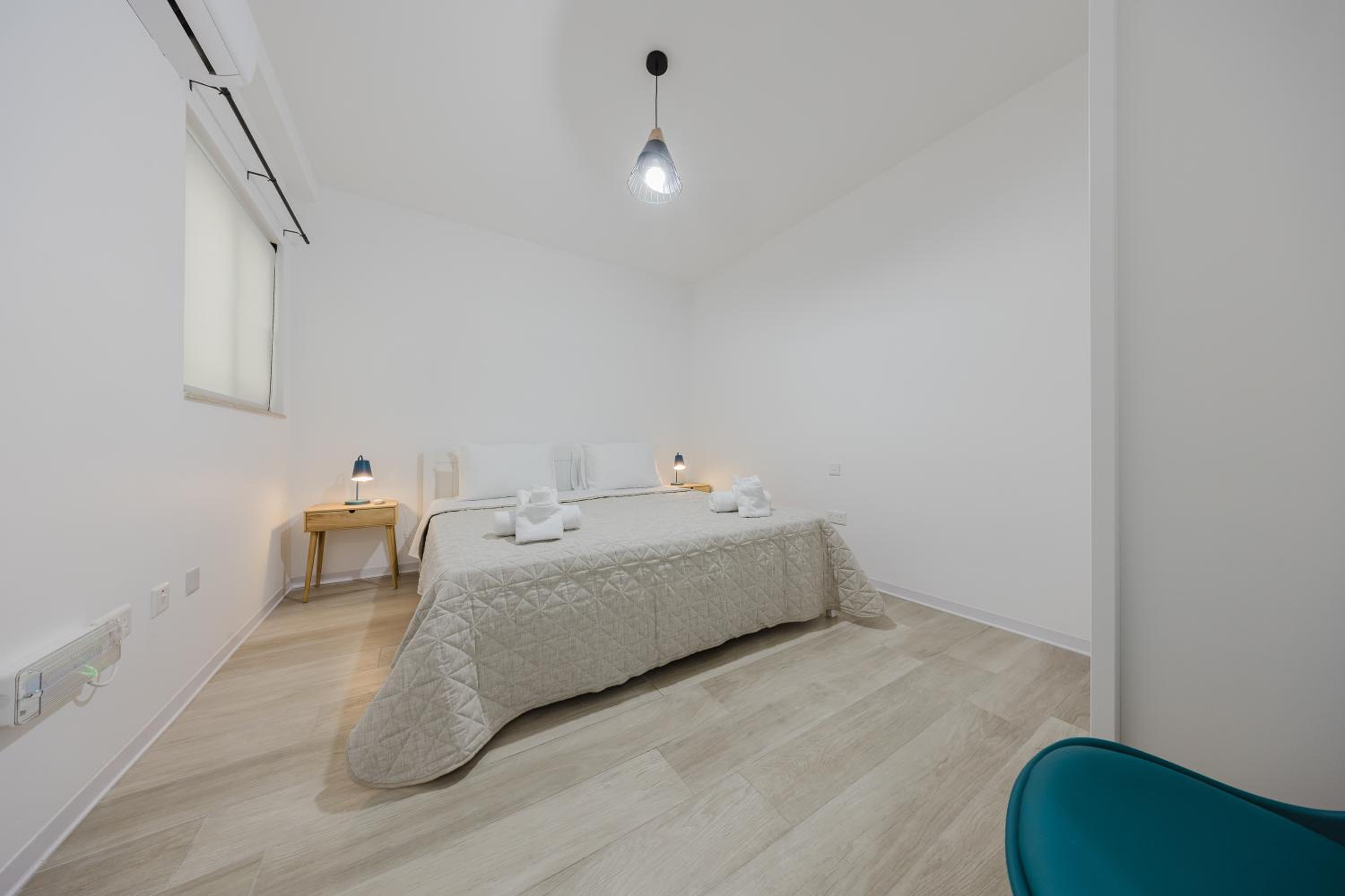 MLH village 3BED with views by Homely!