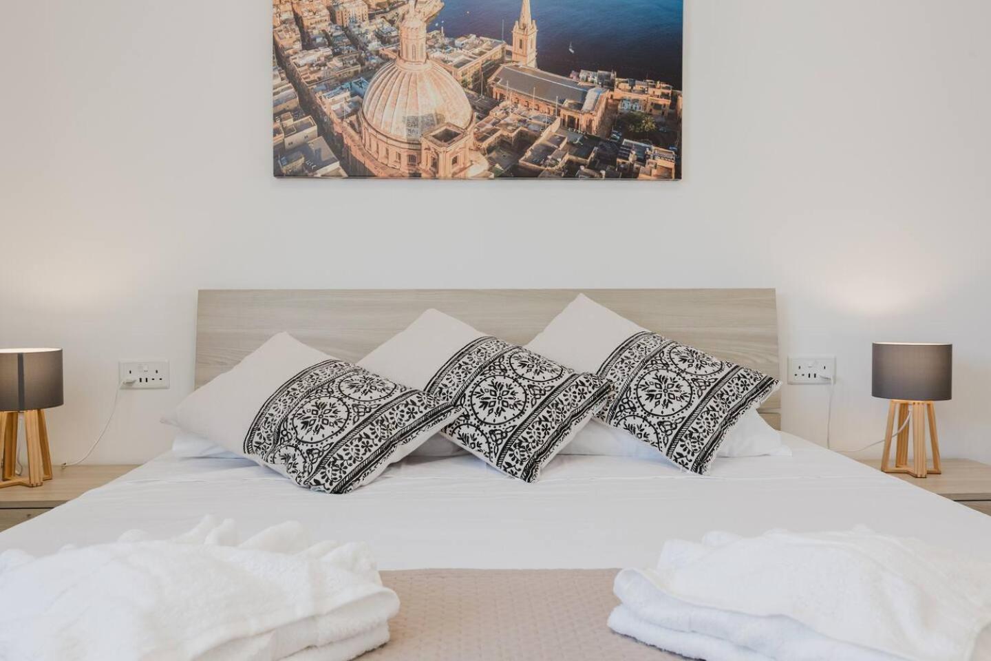 Fl 4 Mellieha 3BED with views! by Homely