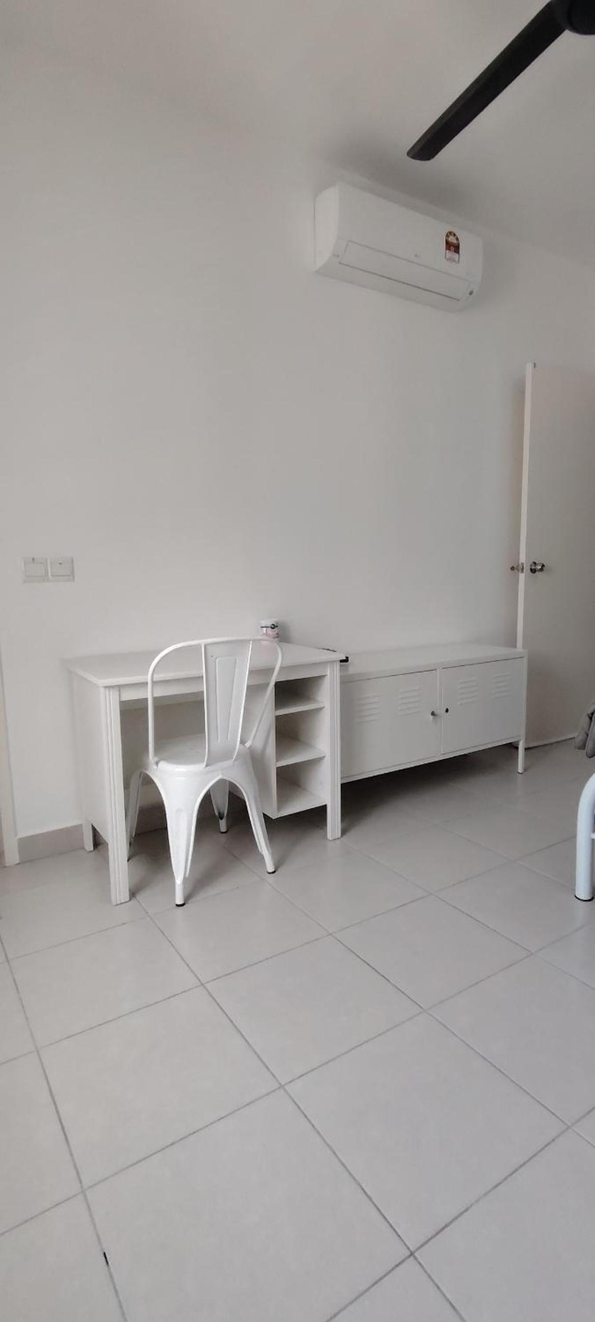 J&K Guesthouse at Harmoni Apartment, Eco Majestic