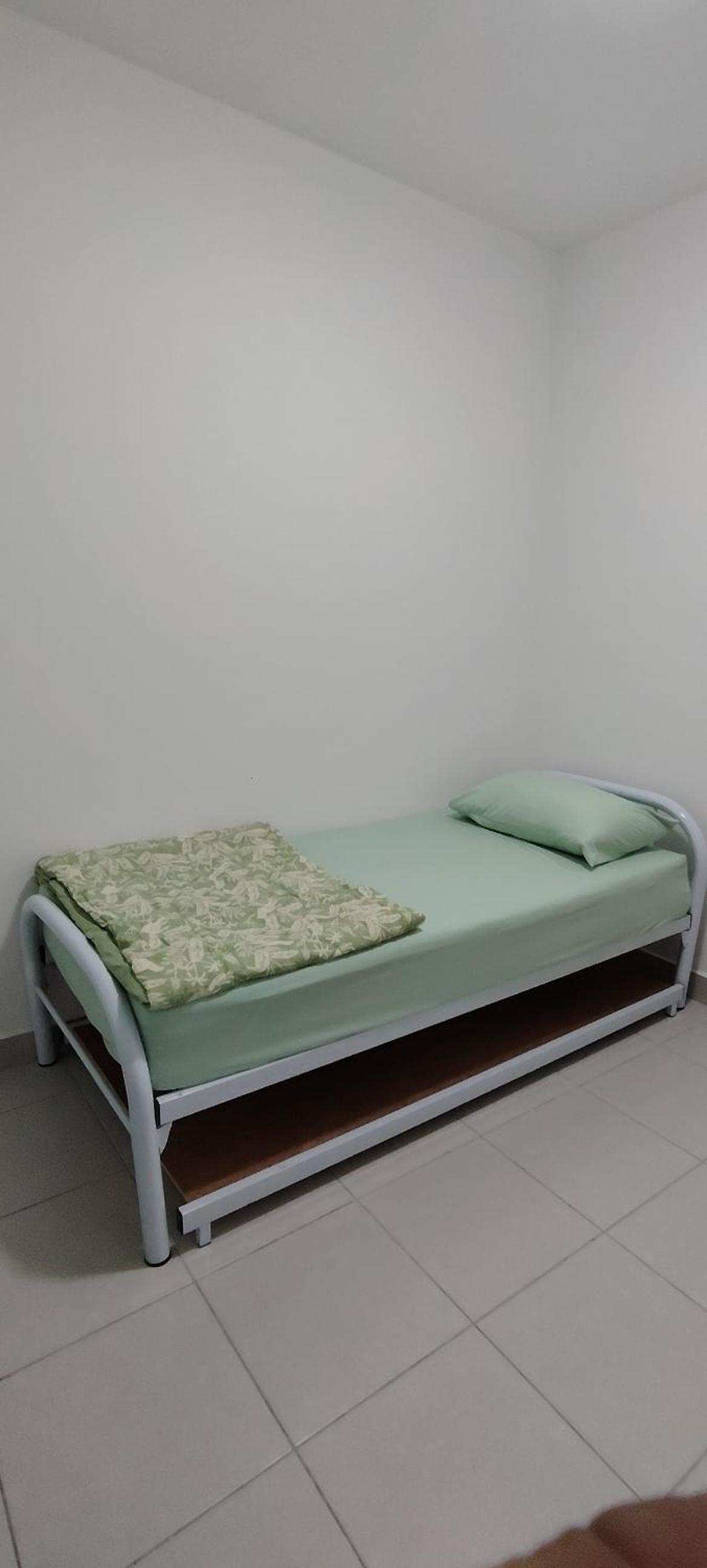 J&K Guesthouse at Harmoni Apartment, Eco Majestic