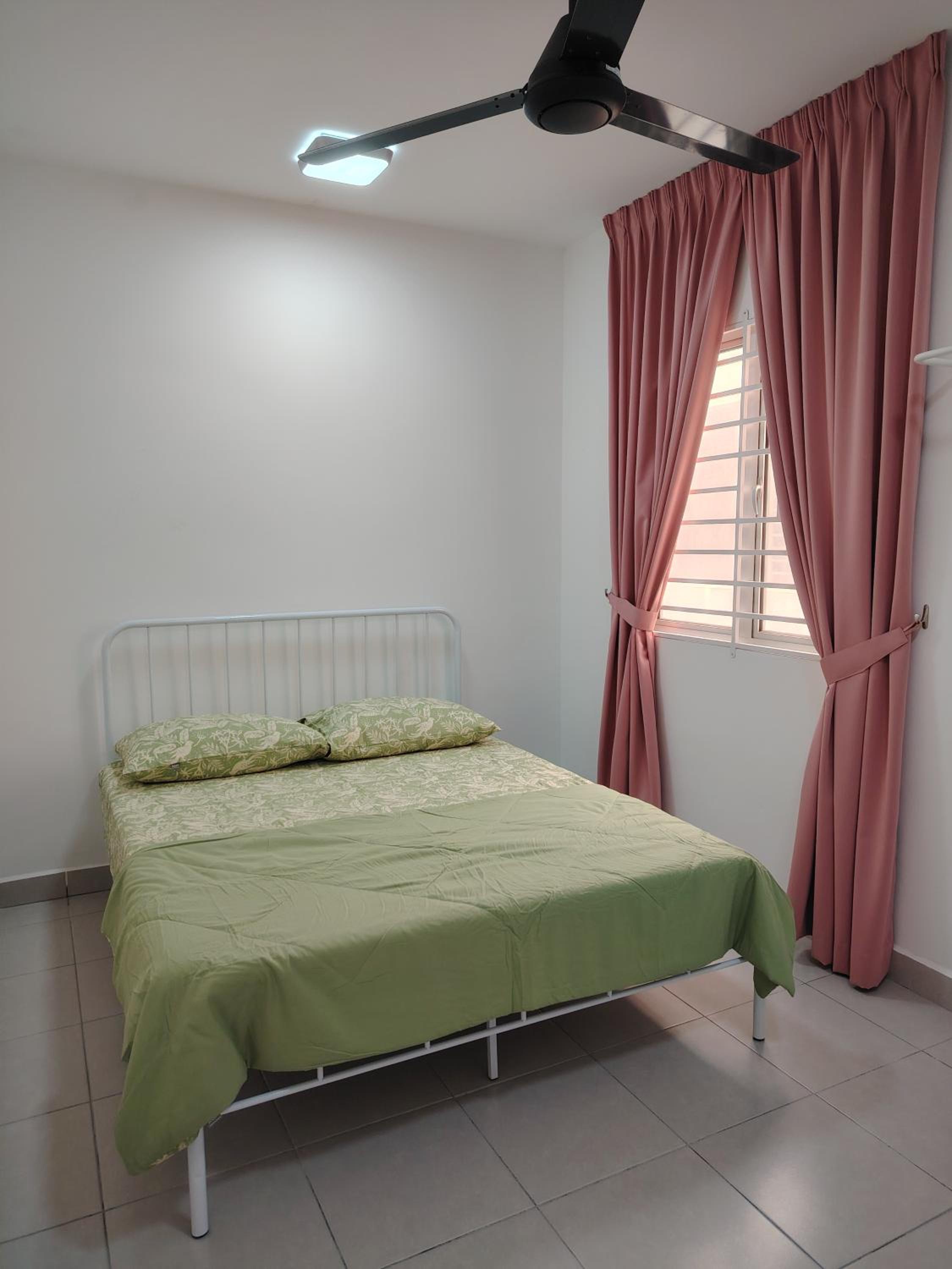J&K Guesthouse at Harmoni Apartment, Eco Majestic