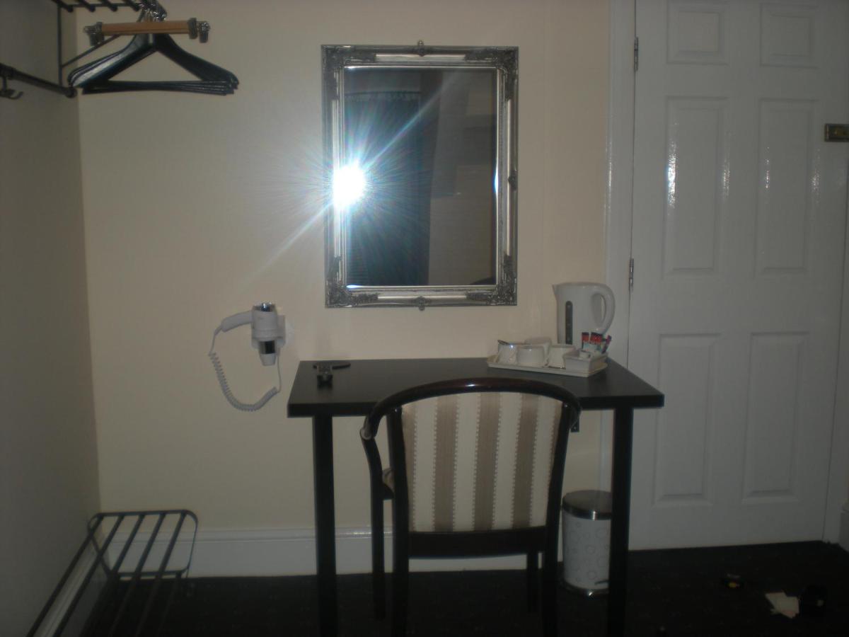 South Shields Vacations - Elmswood Guest House - Property Image 10