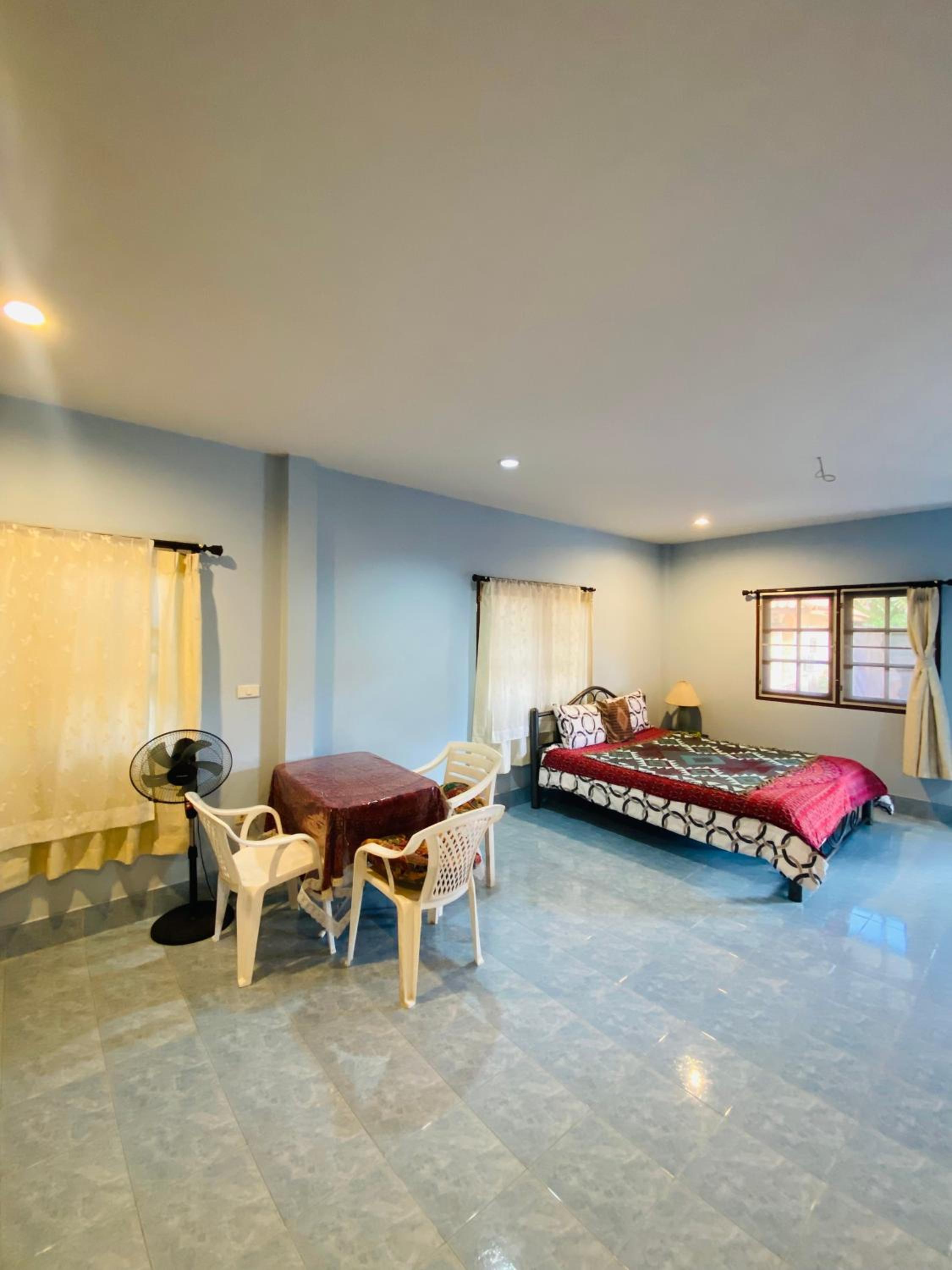 Bohemian apartment at Ya Nui beach