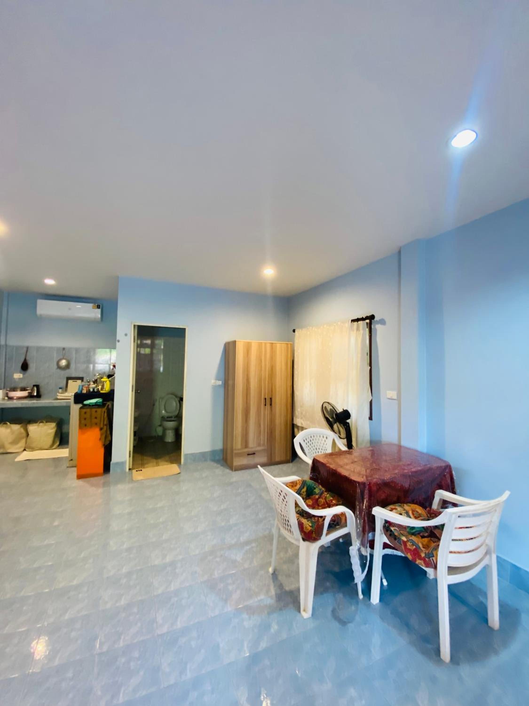 Bohemian apartment at Ya Nui beach