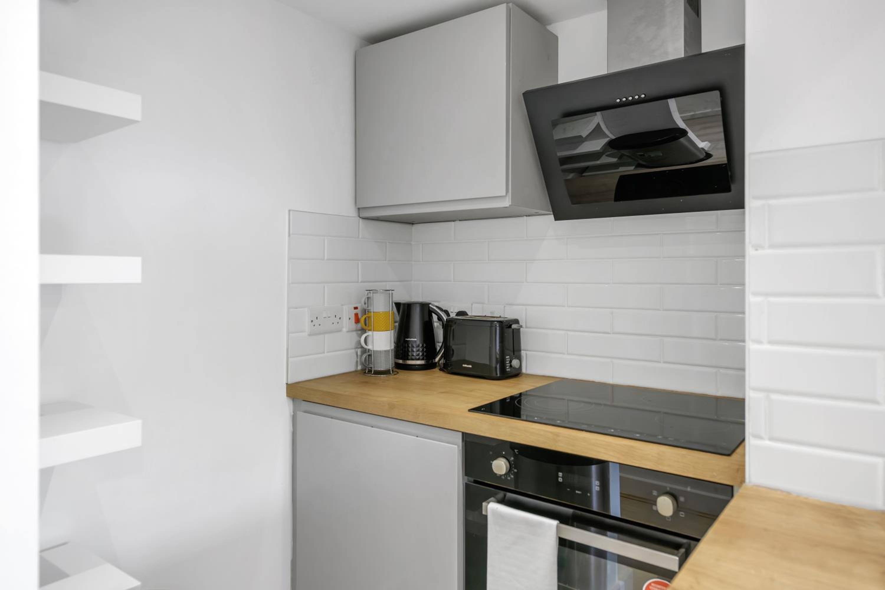 Sheffield 1-Bed Flat by Parks, Trails & Woodland