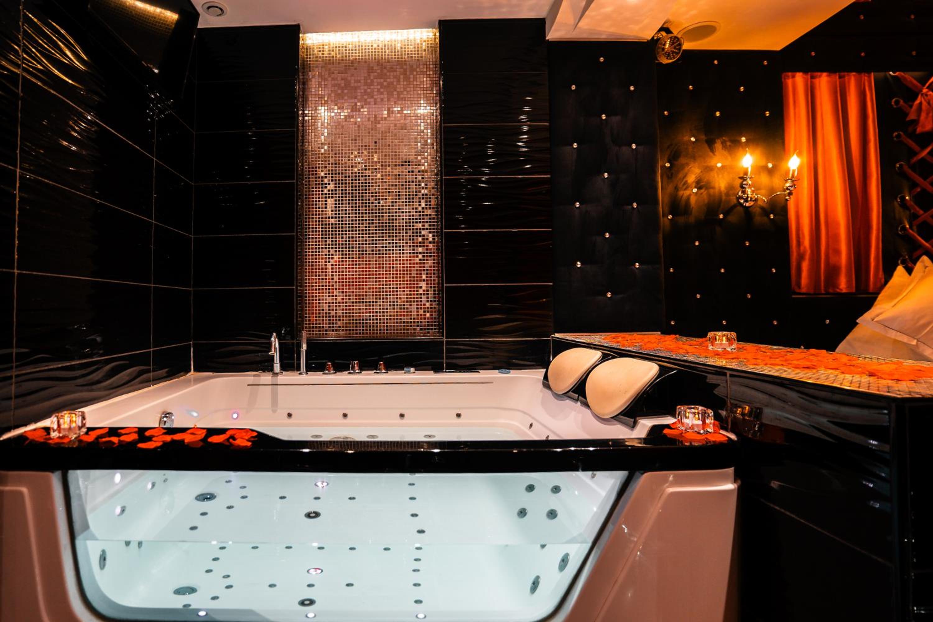 Le Cabaret Vip SPA 3
