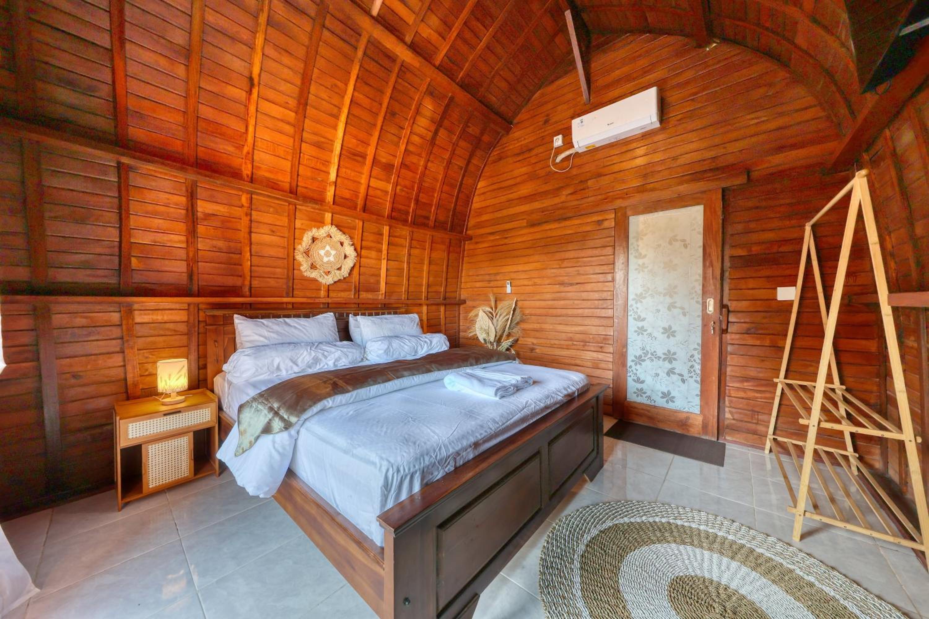 Rostin Mesari Villa